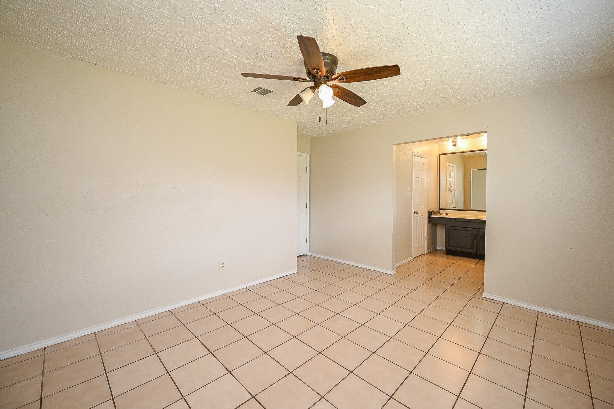 7407 W Fuqua Drive, Houston, TX 77489