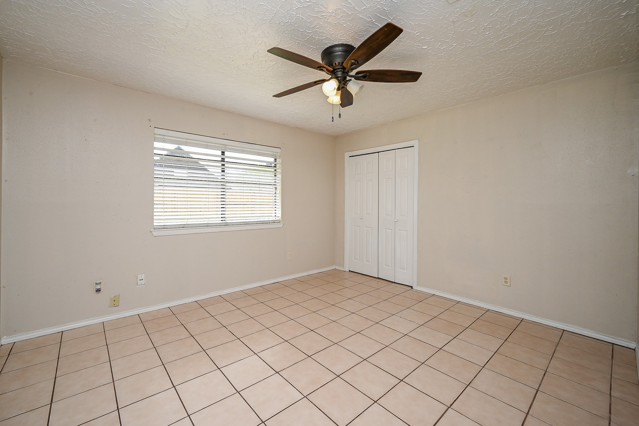 7407 W Fuqua Drive, Houston, TX 77489