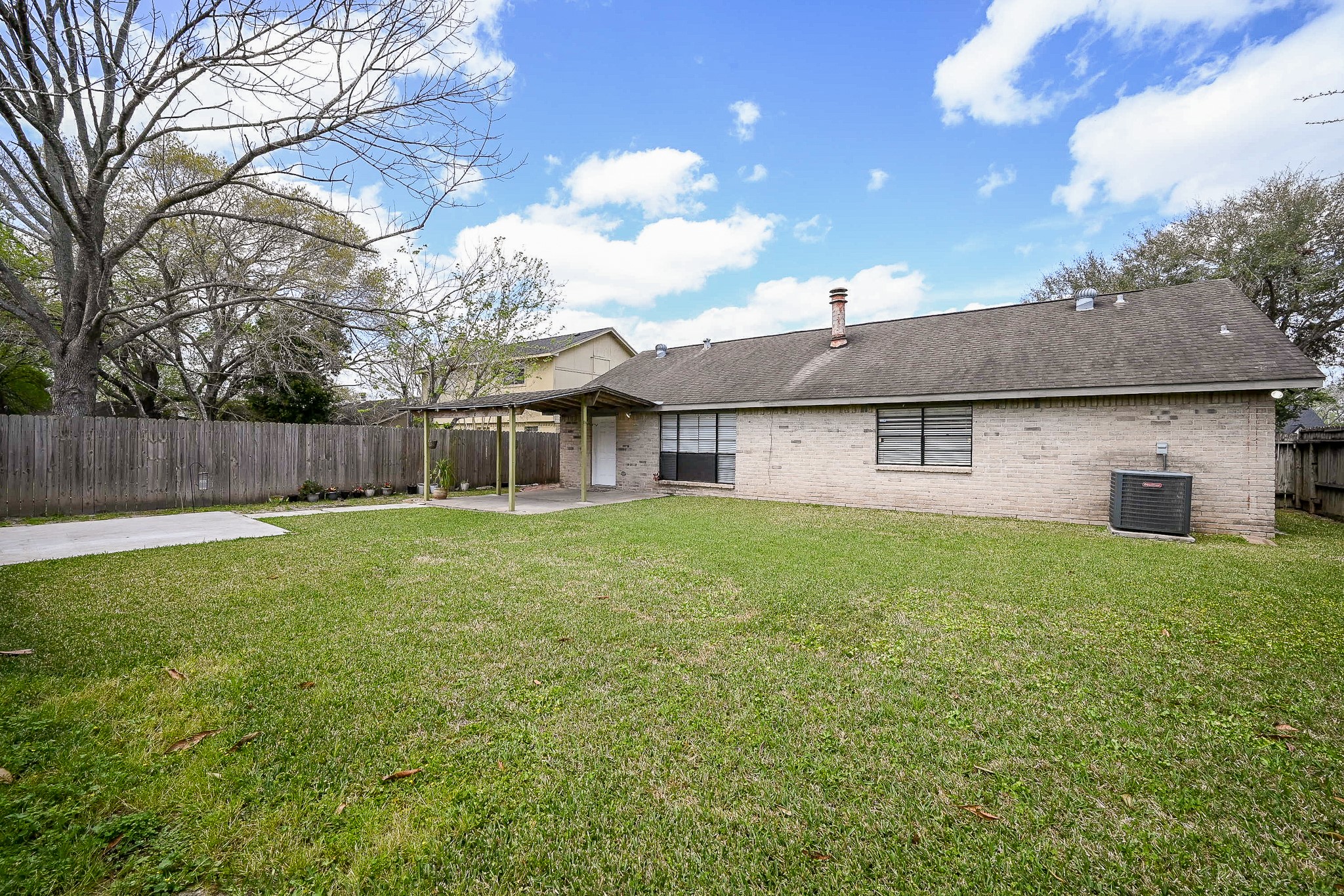 7407 W Fuqua Drive, Houston, TX 77489