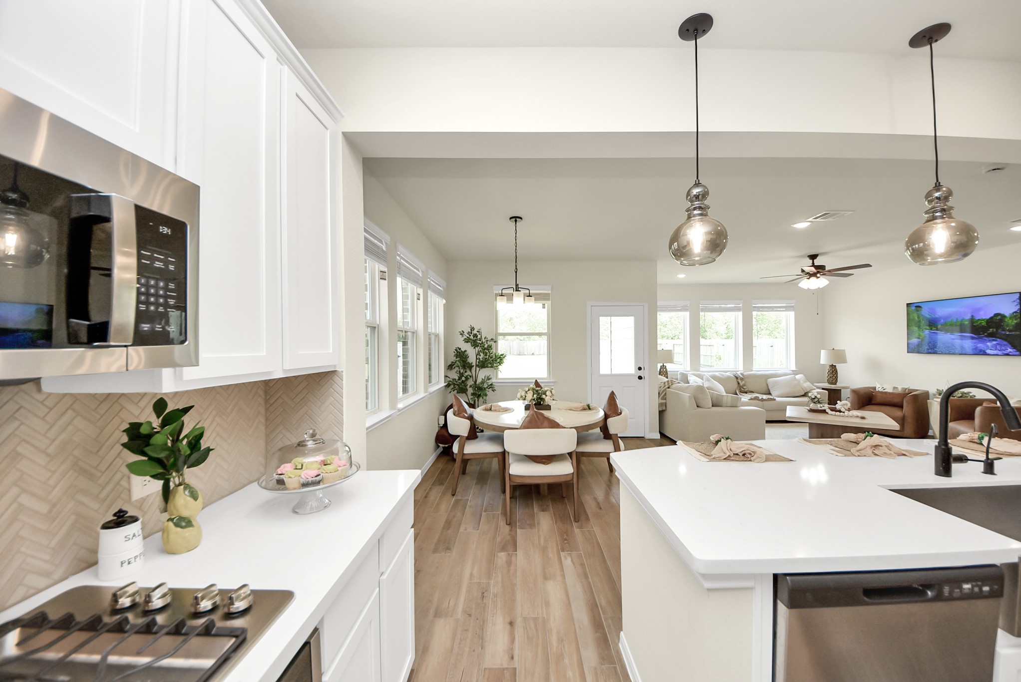 2715 Bisbee Road, League City, TX 77573