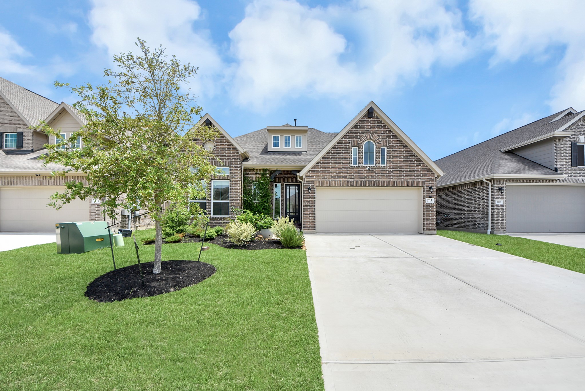 2715 Bisbee Road, League City, TX 77573