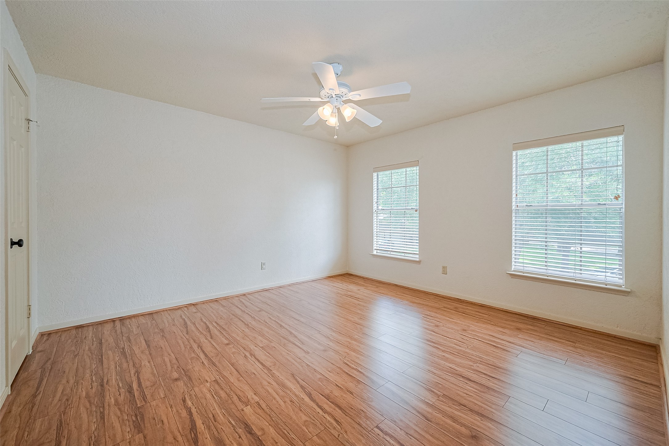 Secondary bedroom on 2/F