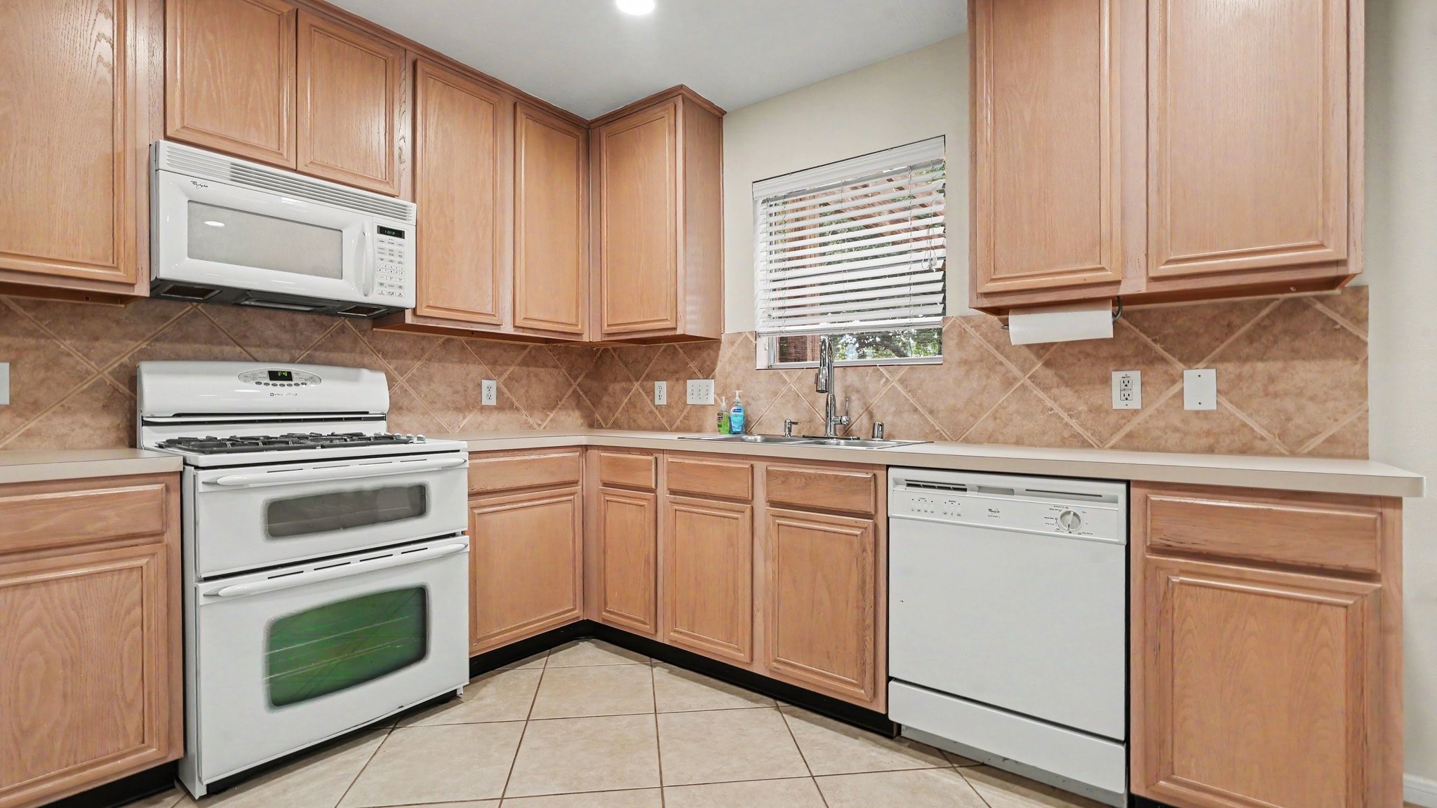 3014 Misty Isle Court, Dickinson, TX 77539