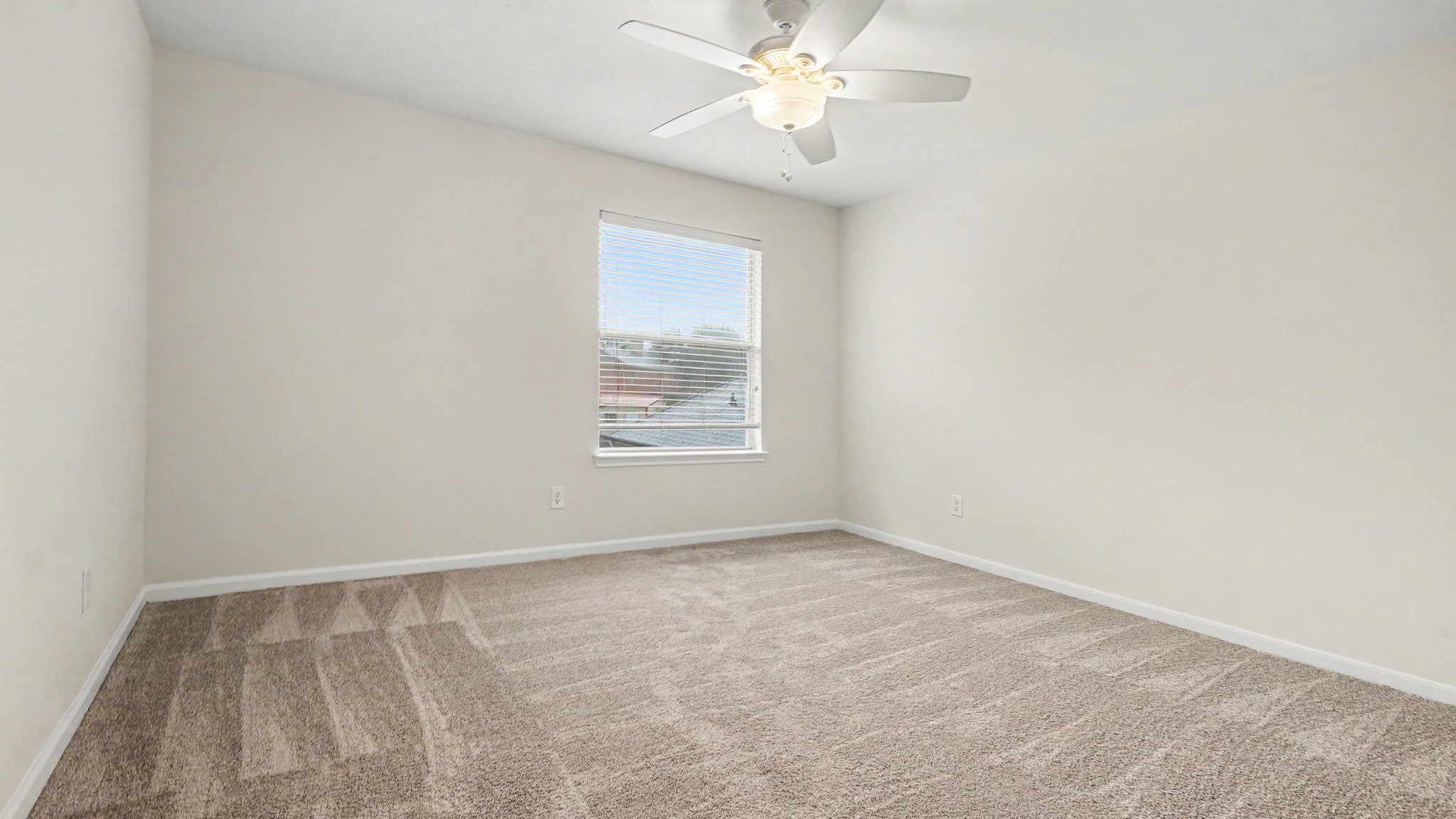 Additional bedroom