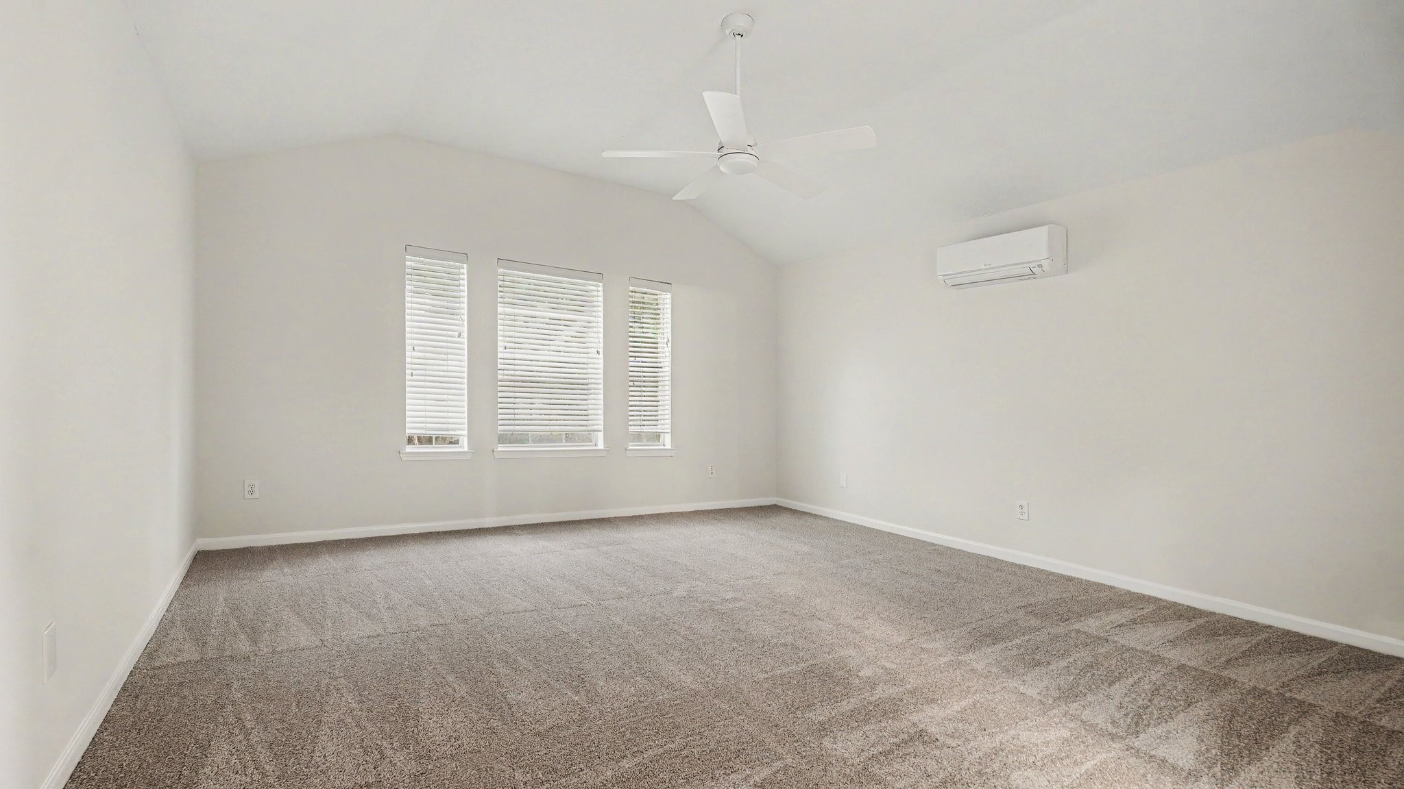 Fresh carpet throughout upstairs