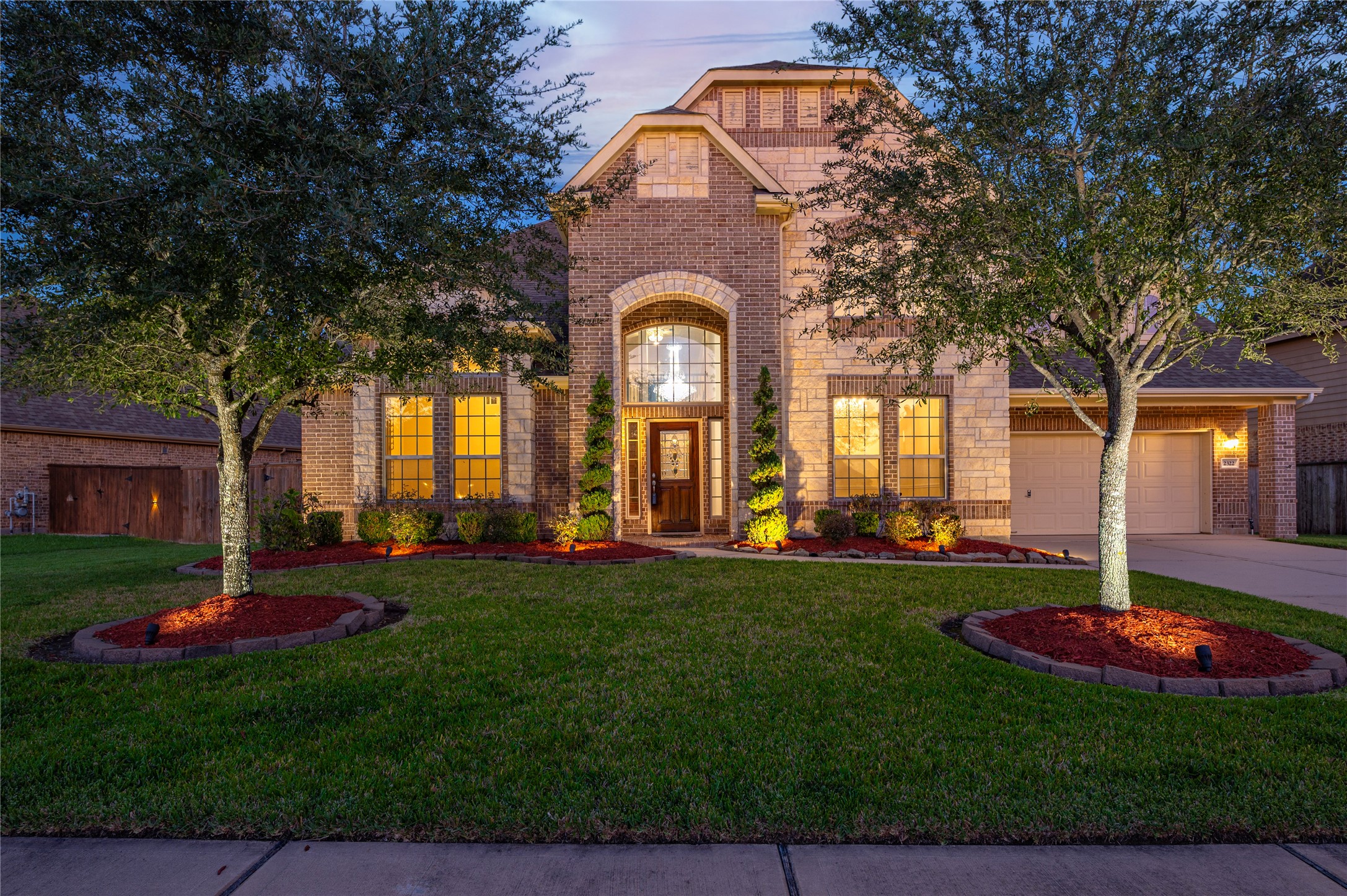 Popular K. Hovnanian Wellington floor plan on 10,519-sf lot.
