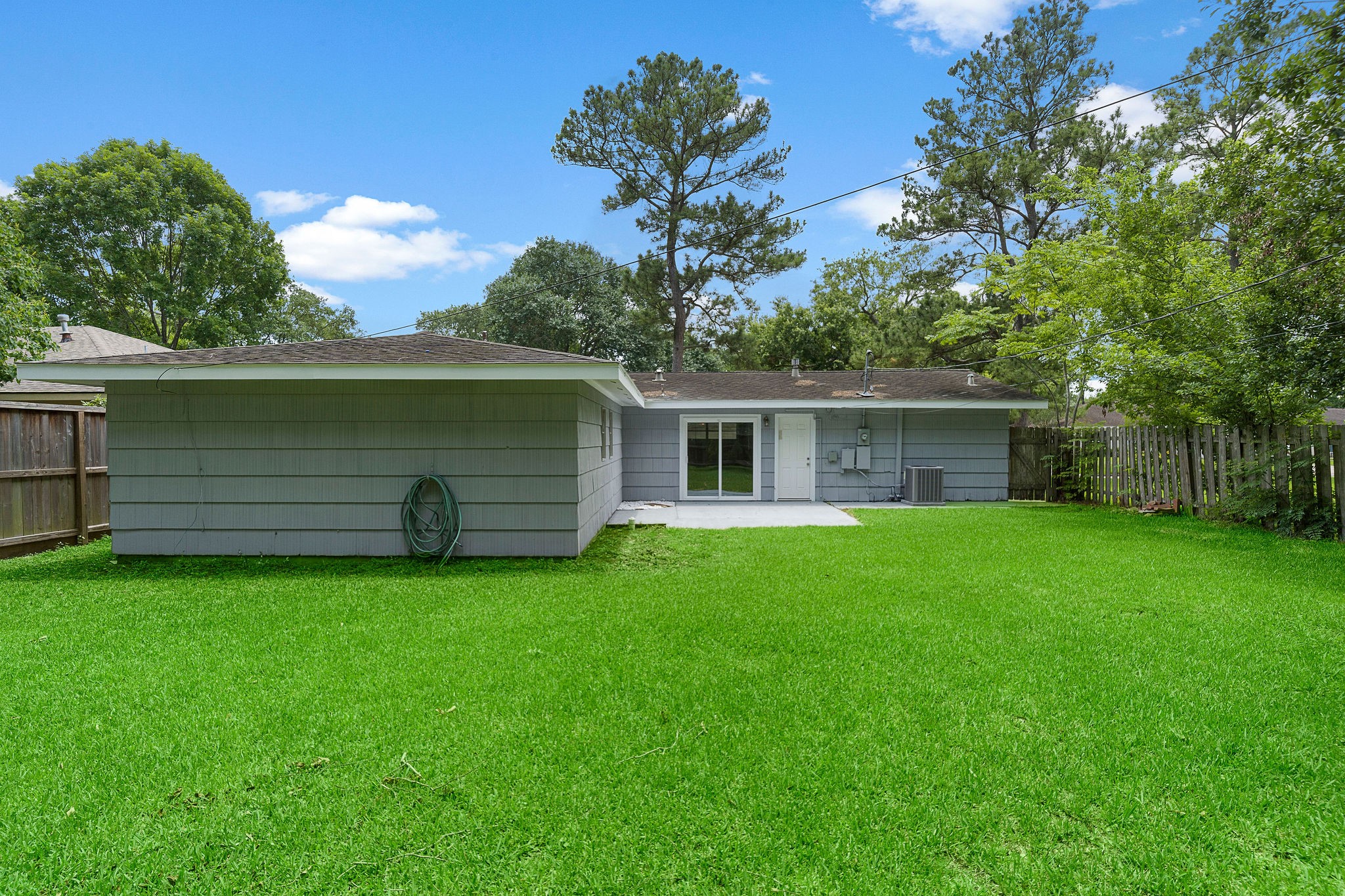 5522 Ariel Street, Houston, TX 77096