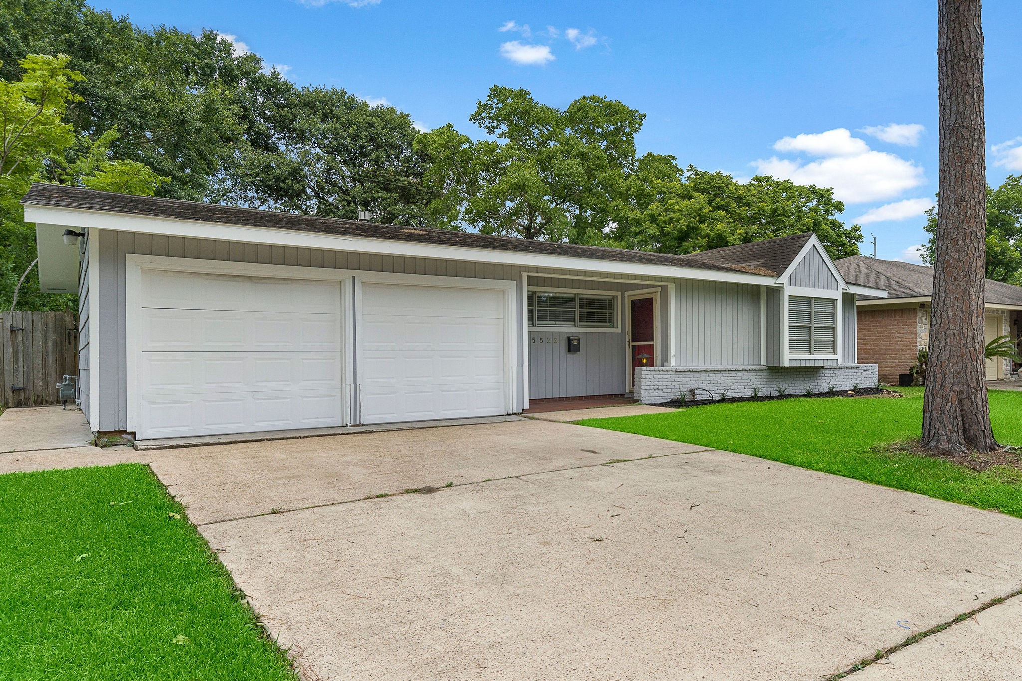 5522 Ariel Street, Houston, TX 77096 5522 Ariel Street, Houston, TX 77096