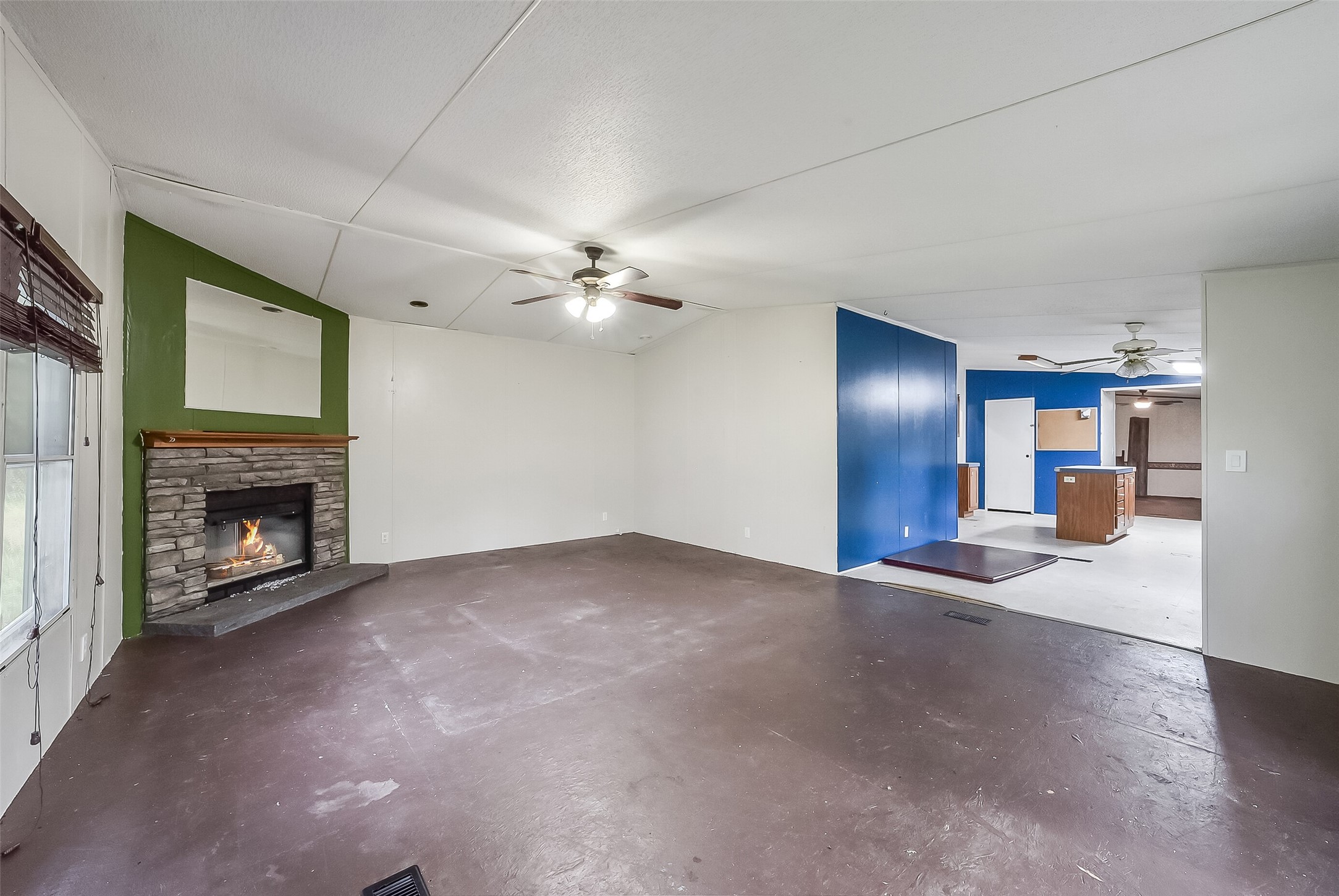 17315 Valley Lane, Conroe, TX 77306