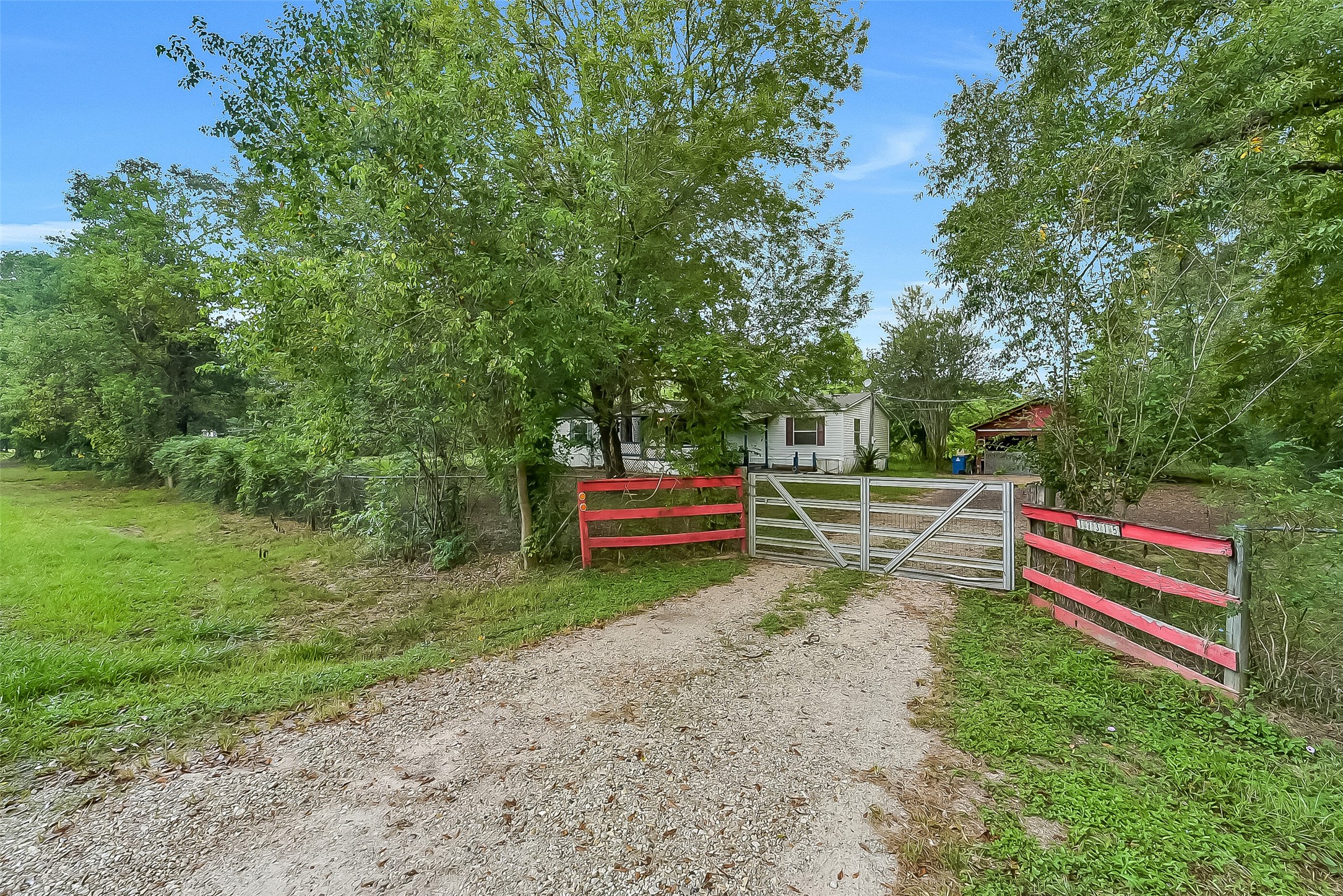 17315 Valley Lane, Conroe, TX 77306