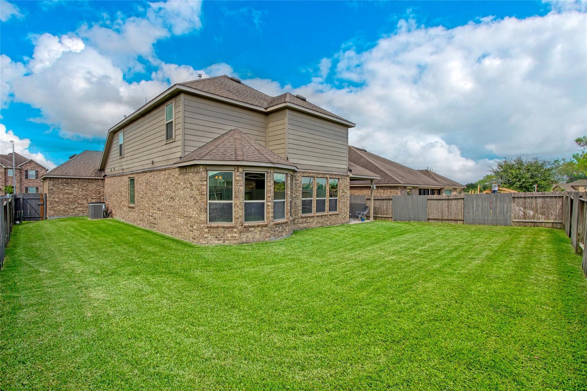 30205 Willow Chase Lane, Brookshire, TX 77423
