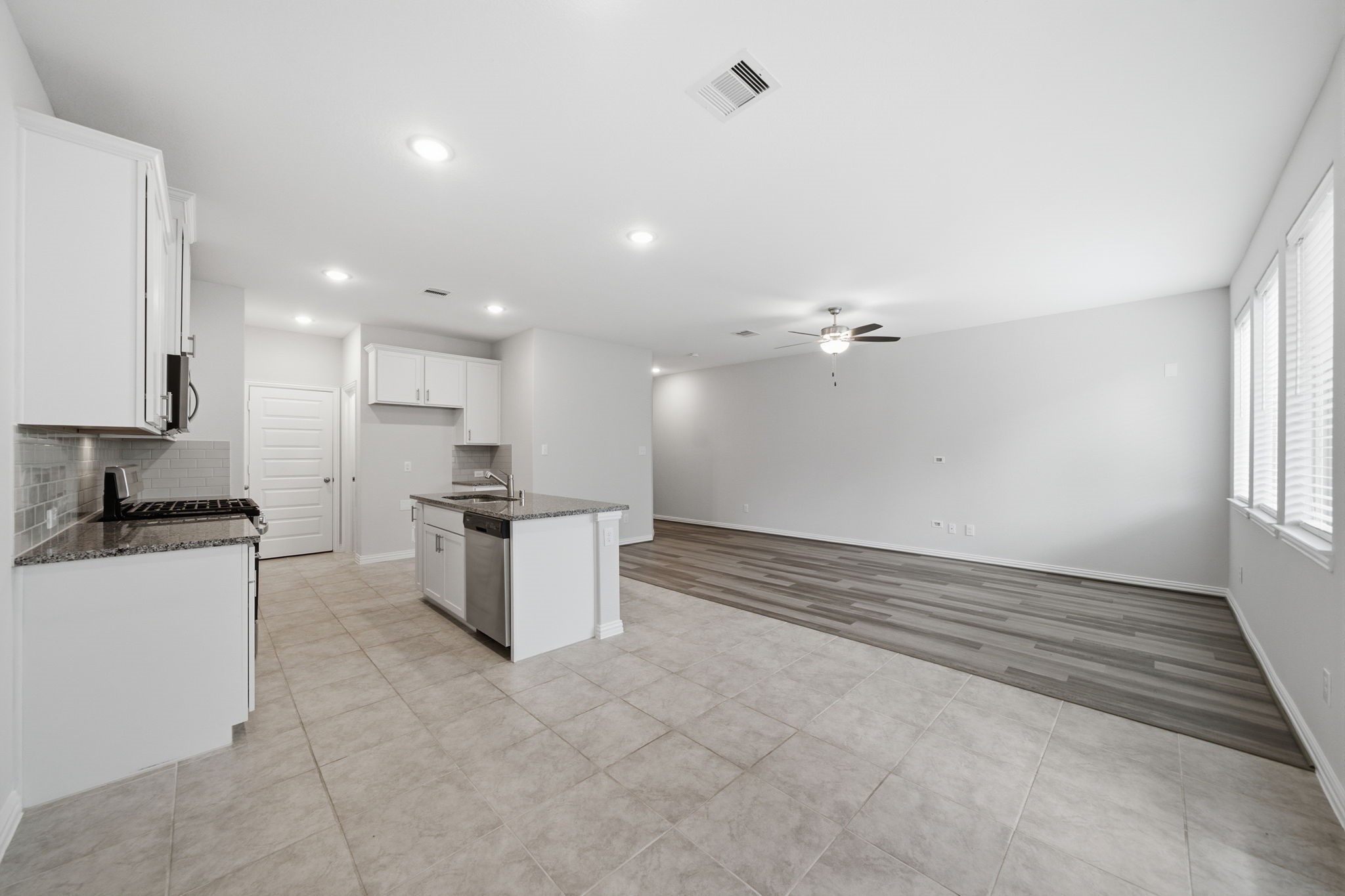 7116 Elgin Street, Pearland, TX 77584 7116 Elgin Street, Pearland, TX 77584