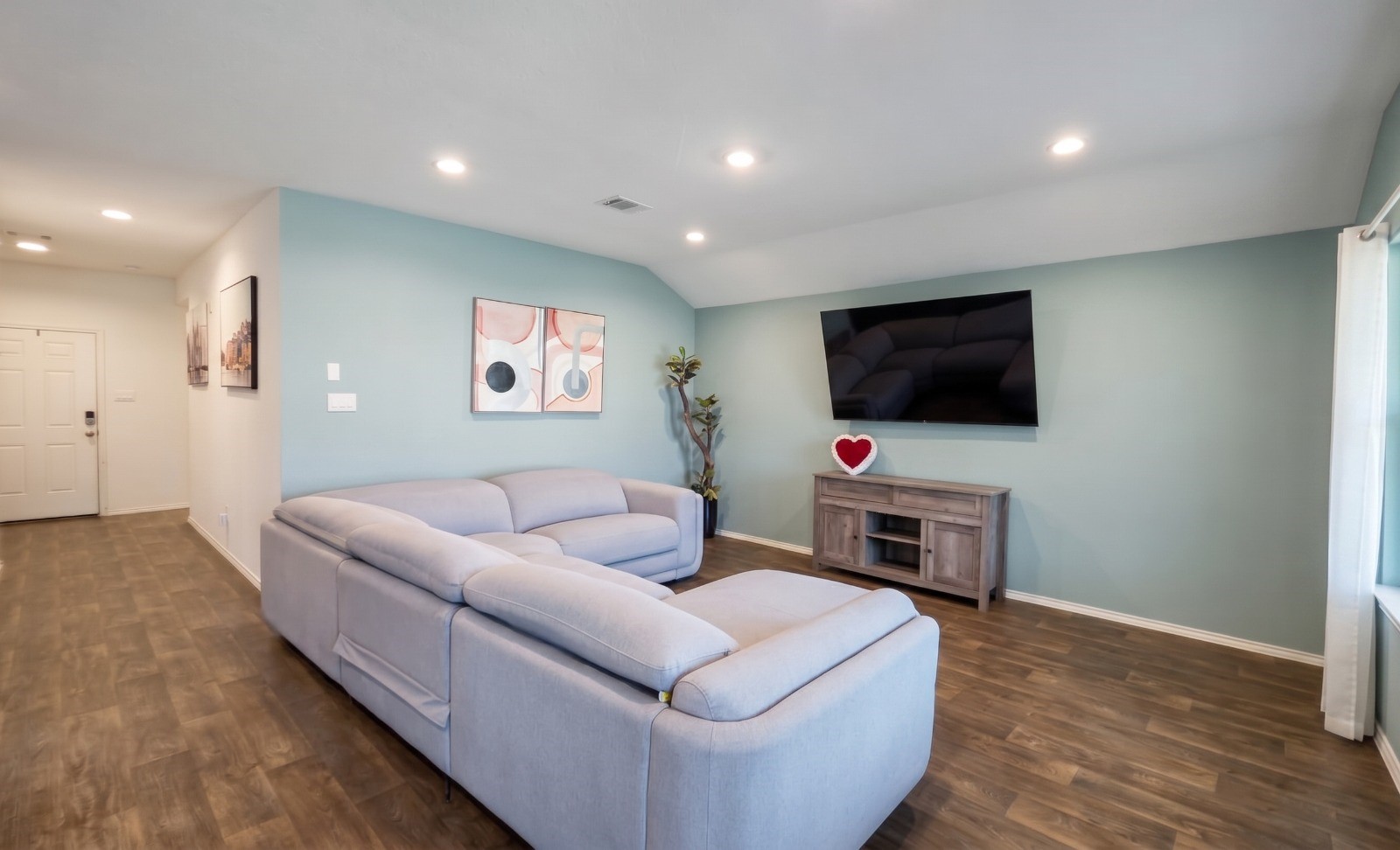 21335 Owl Road, New Caney, TX 77357