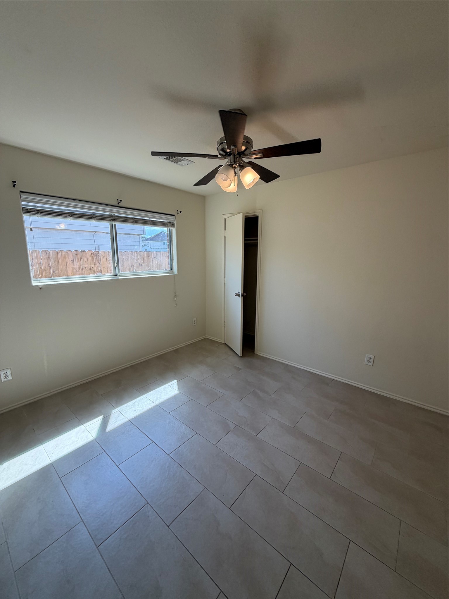 12608 Rio lindo Street, Rosharon, TX 77583