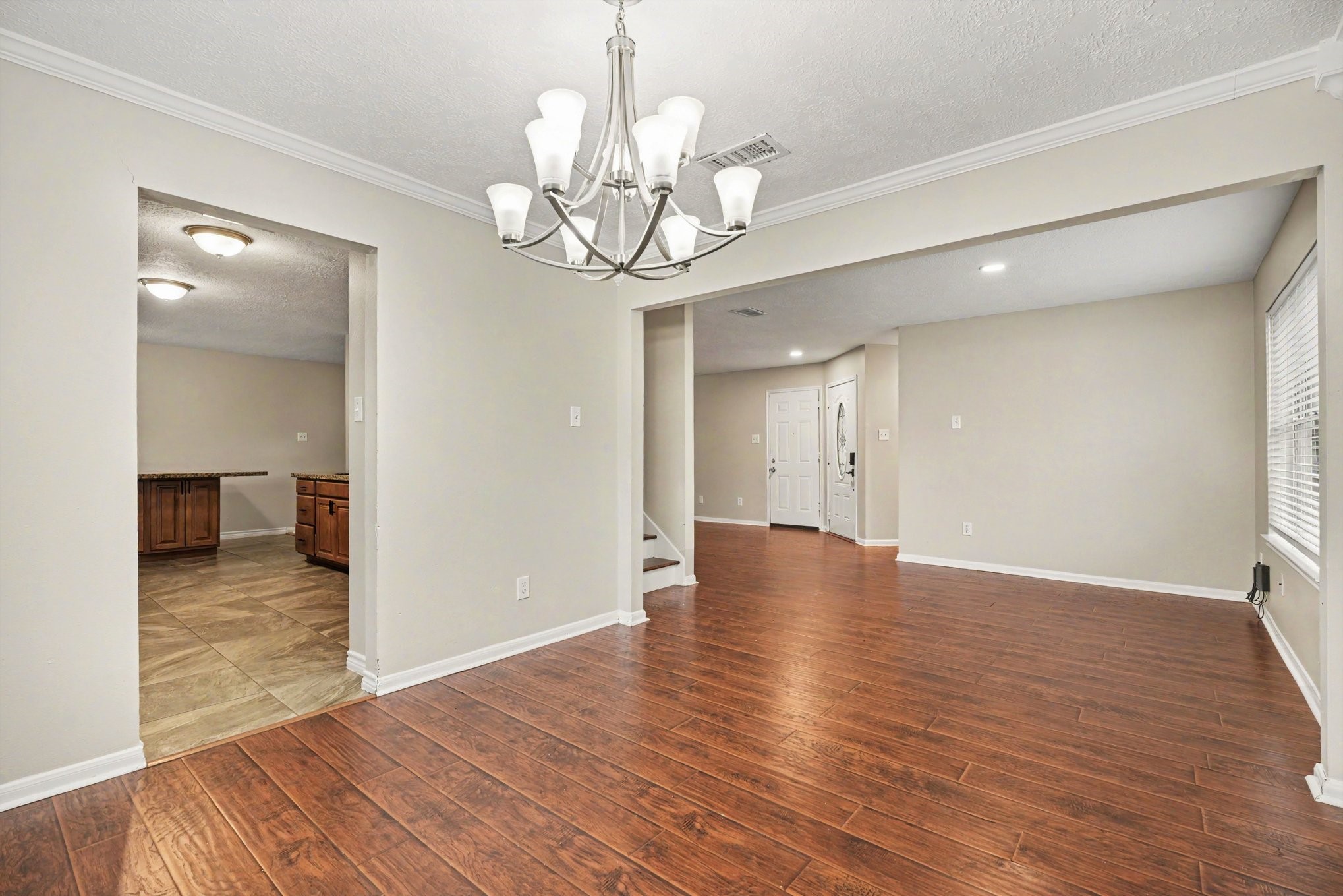 2875 Pebble Canyon Lane, Dickinson, TX 77539