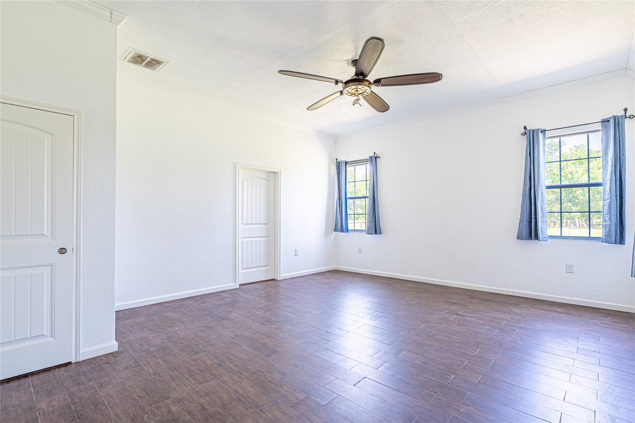 41802 Aggie Gee - Primary Bedroom