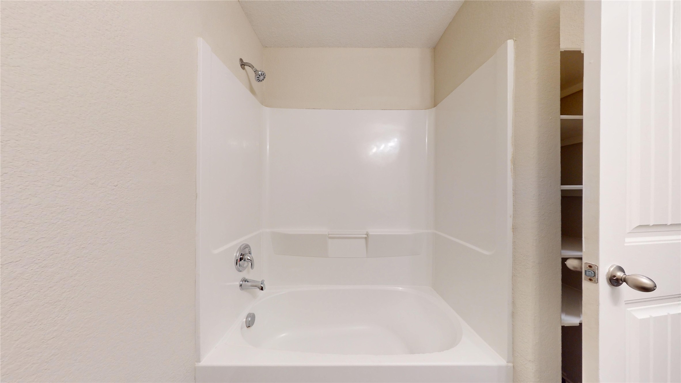 9631 Paloma Creek Drive, Tomball, TX 77375