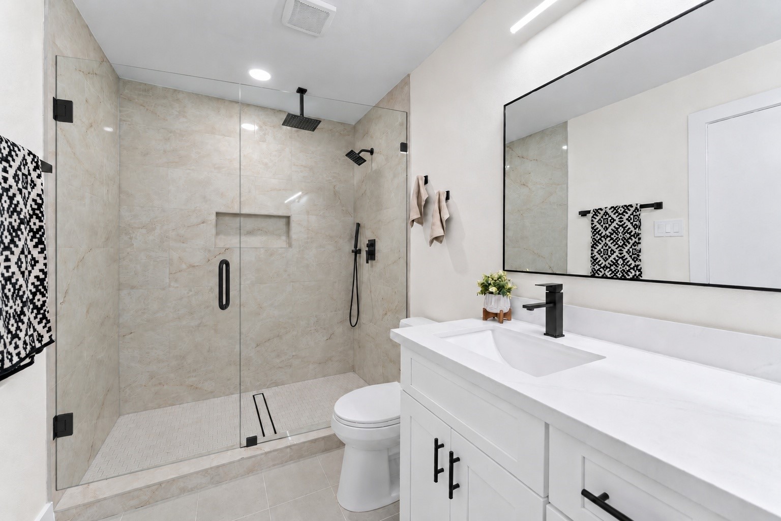 This home has been fully updated throughout!