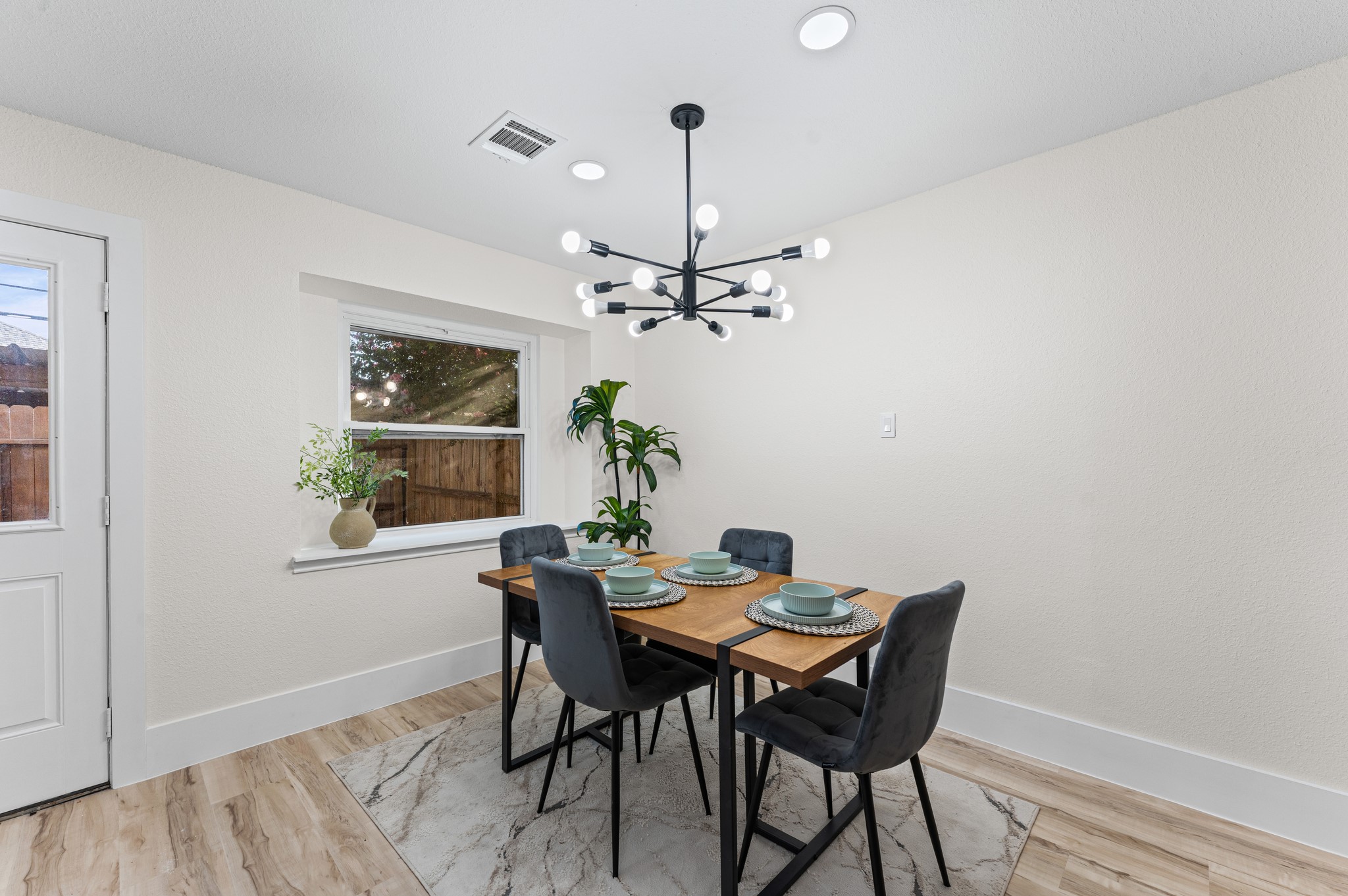 The dining area!