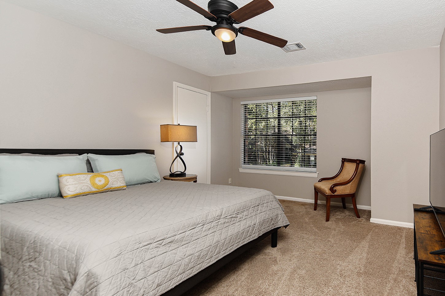 9 Silver Elm Place, The Woodlands, TX 77381