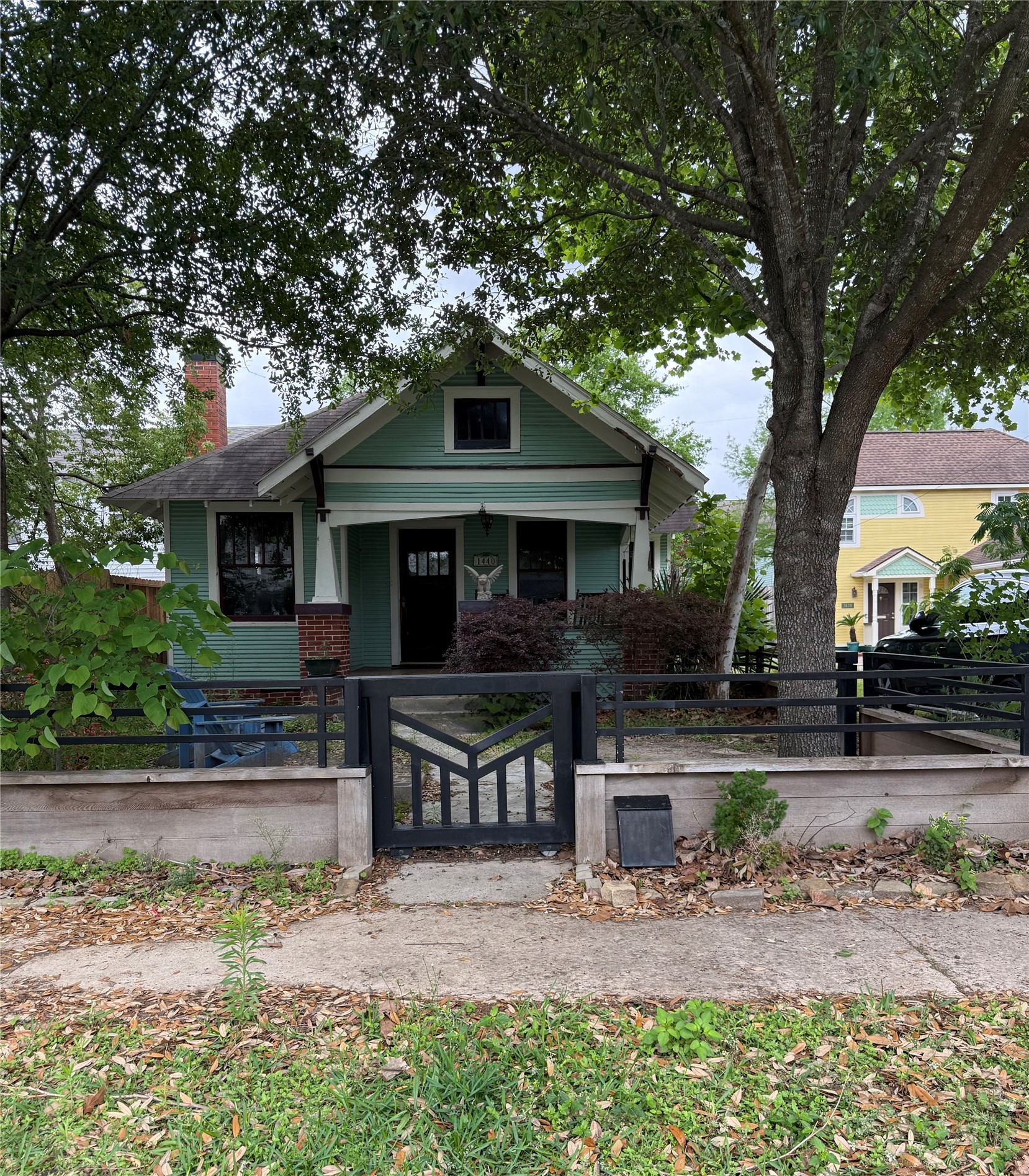 1440 Ashland Street, Houston, TX 77008