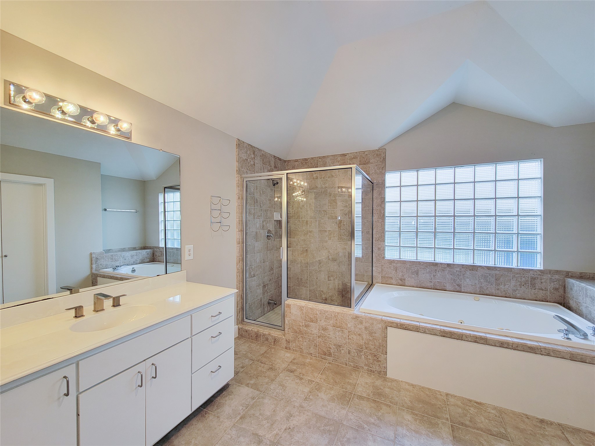 411 West 26th Street, Houston, TX 77008