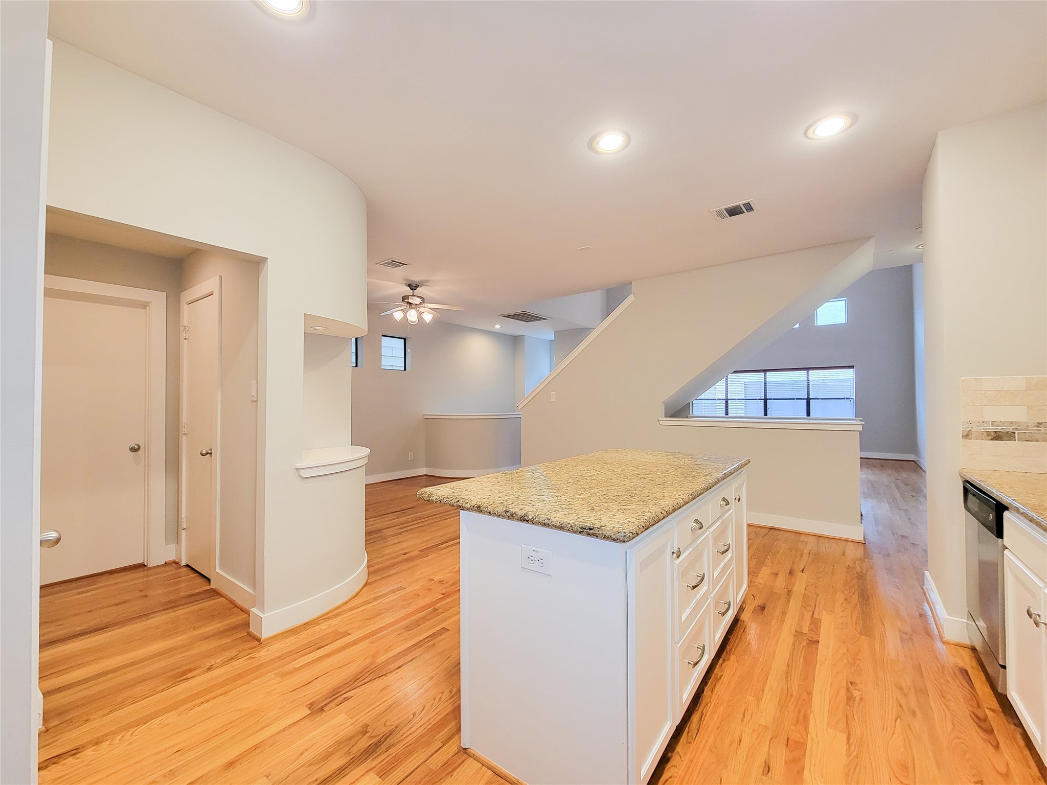 411 West 26th Street, Houston, TX 77008