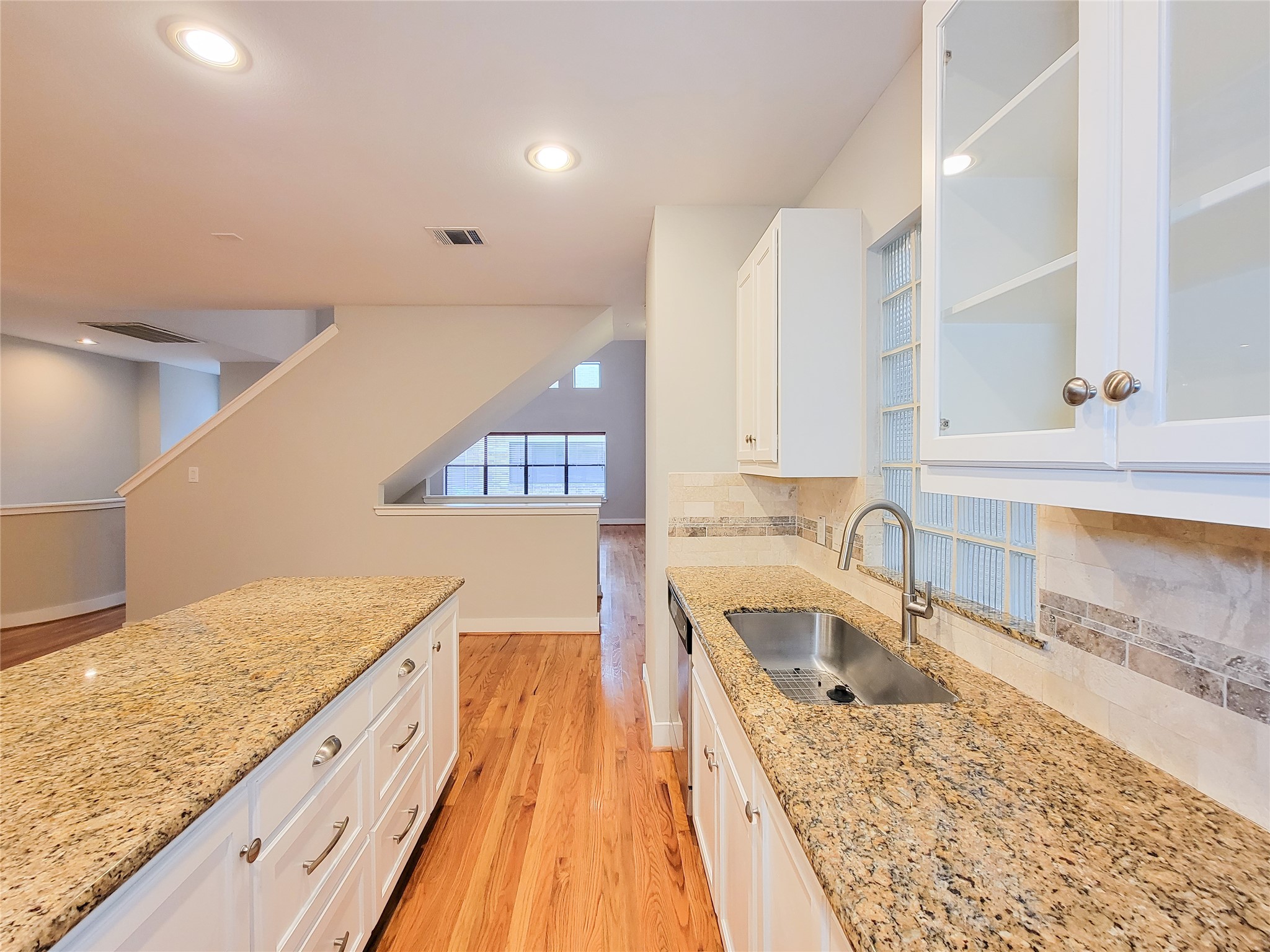411 West 26th Street, Houston, TX 77008