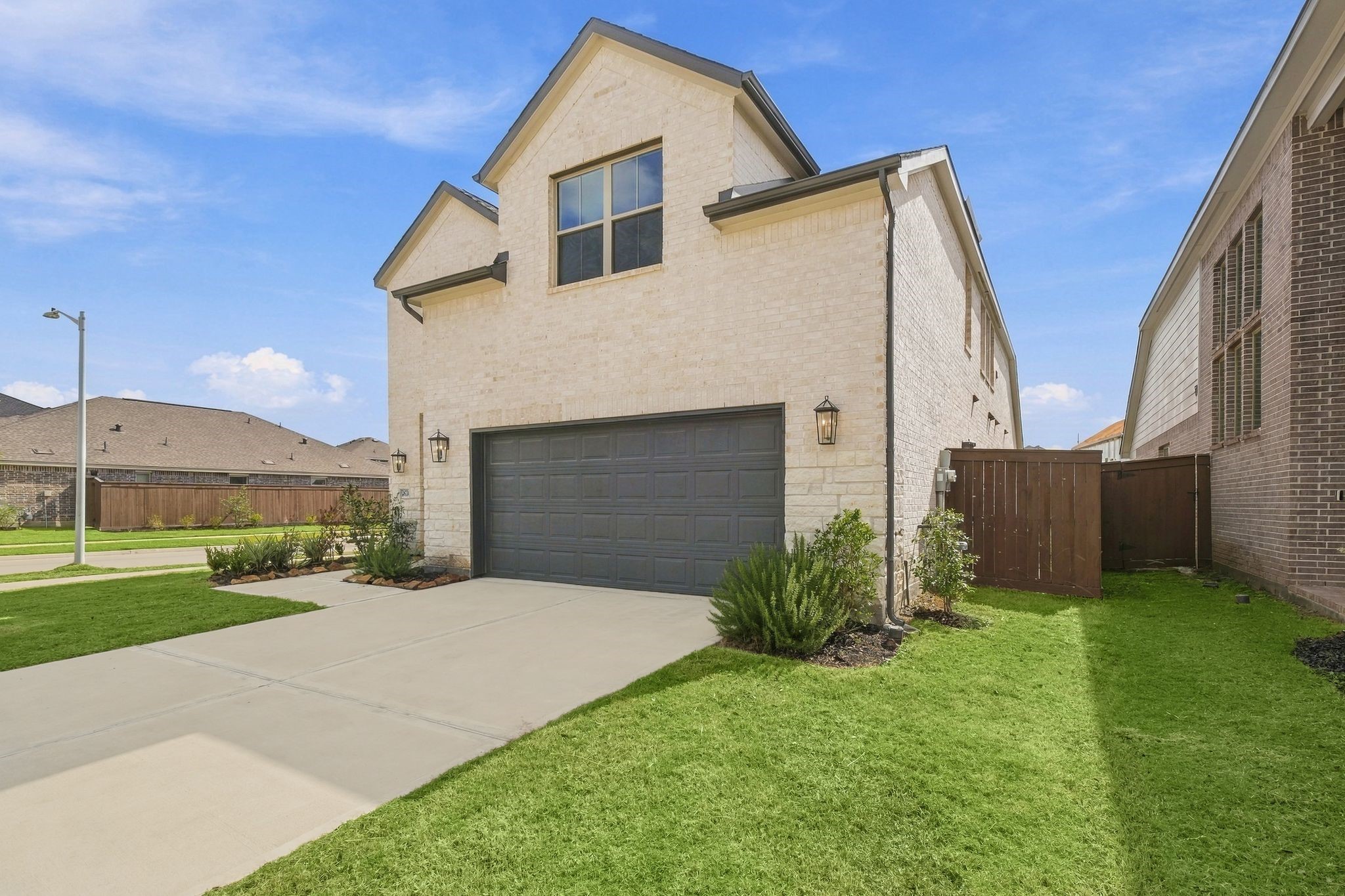 28726 Mount Bonnell Lane, New Caney, TX 77357