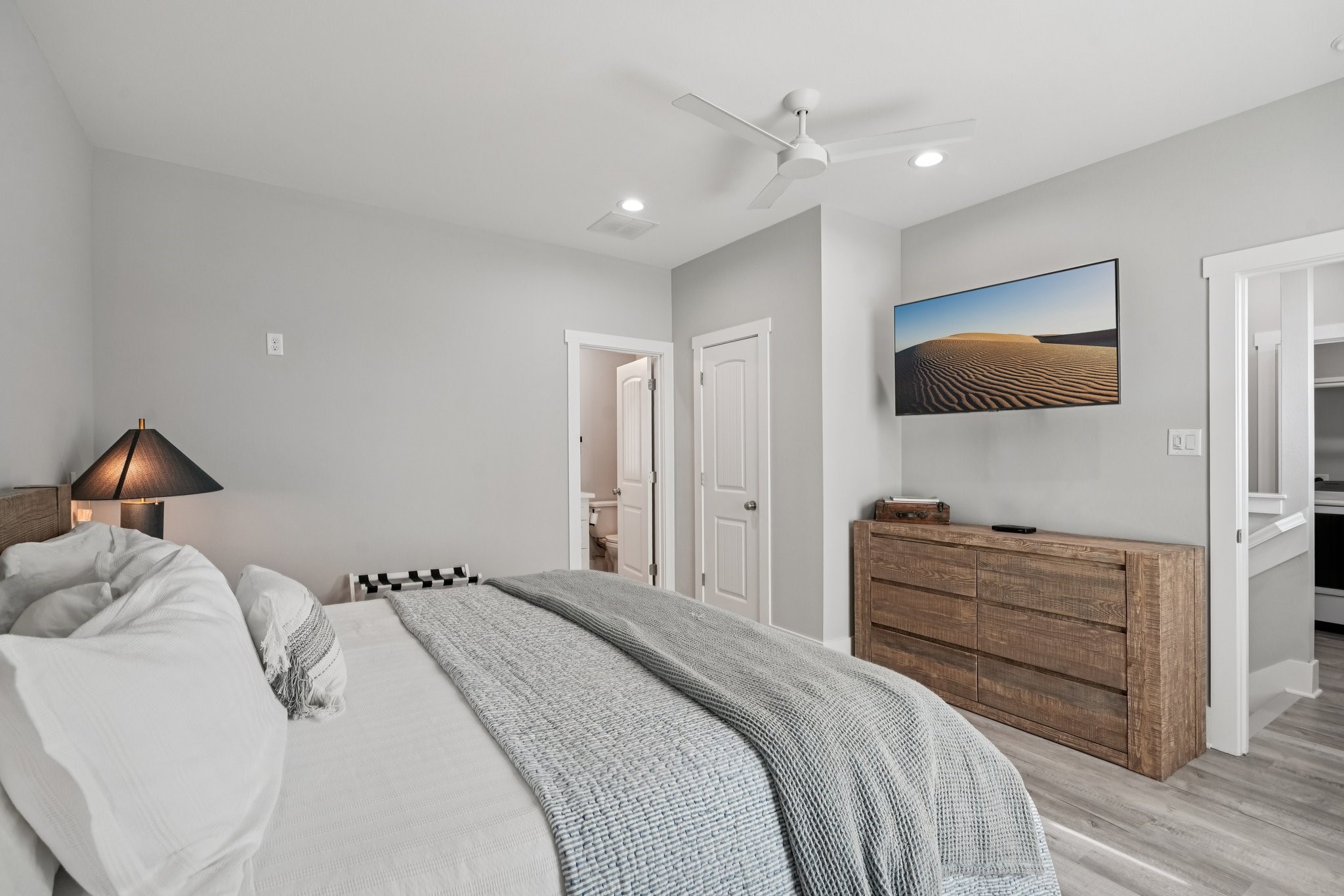 16700 Montego Way, Jamaica Beach, TX 77554