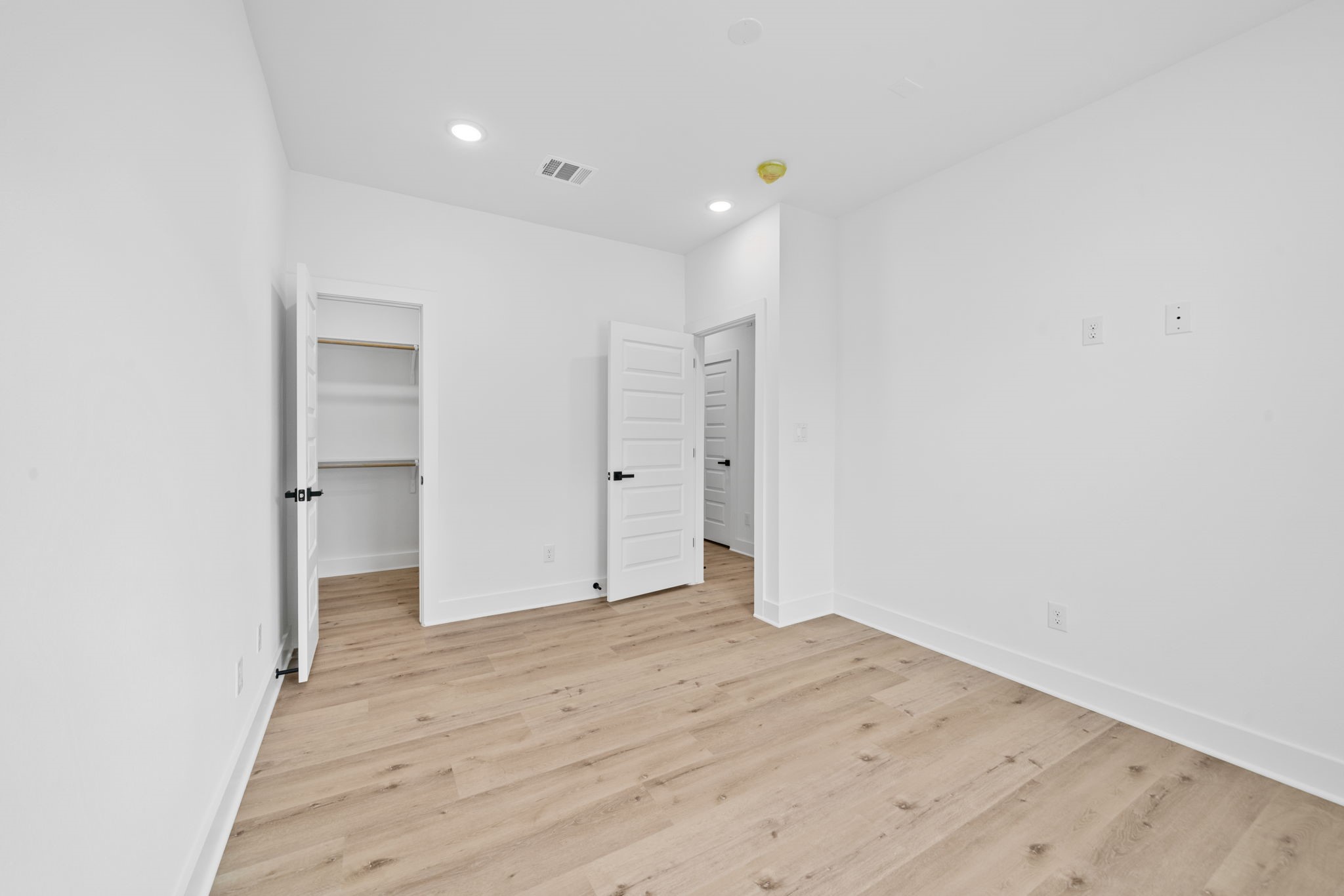 Unit C has 2x large identical bedrooms with walkin huge walk in closets.