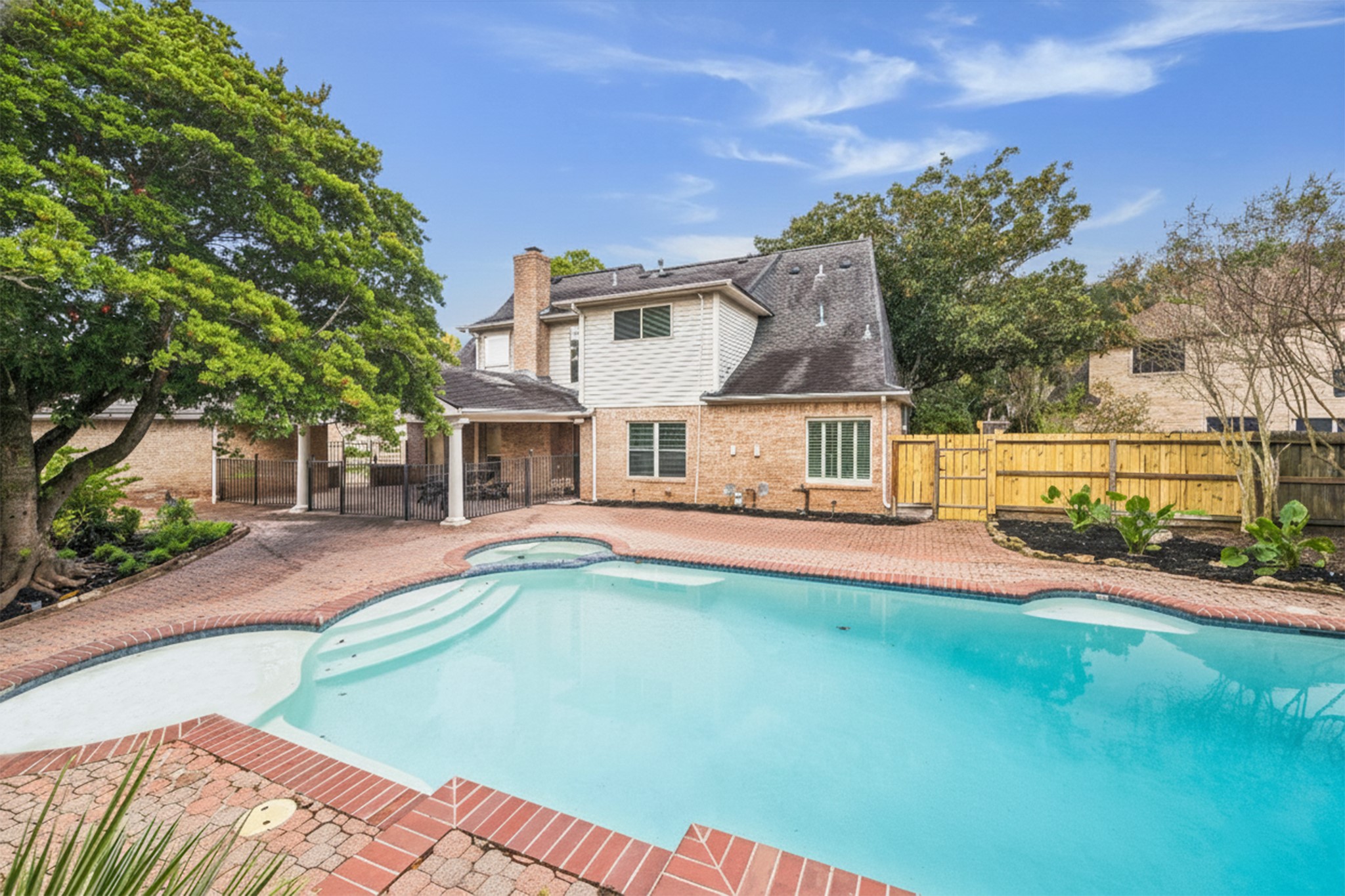 The wide steps and inviting blue water ensure easy and comfortable entry for swimmers of all ages.