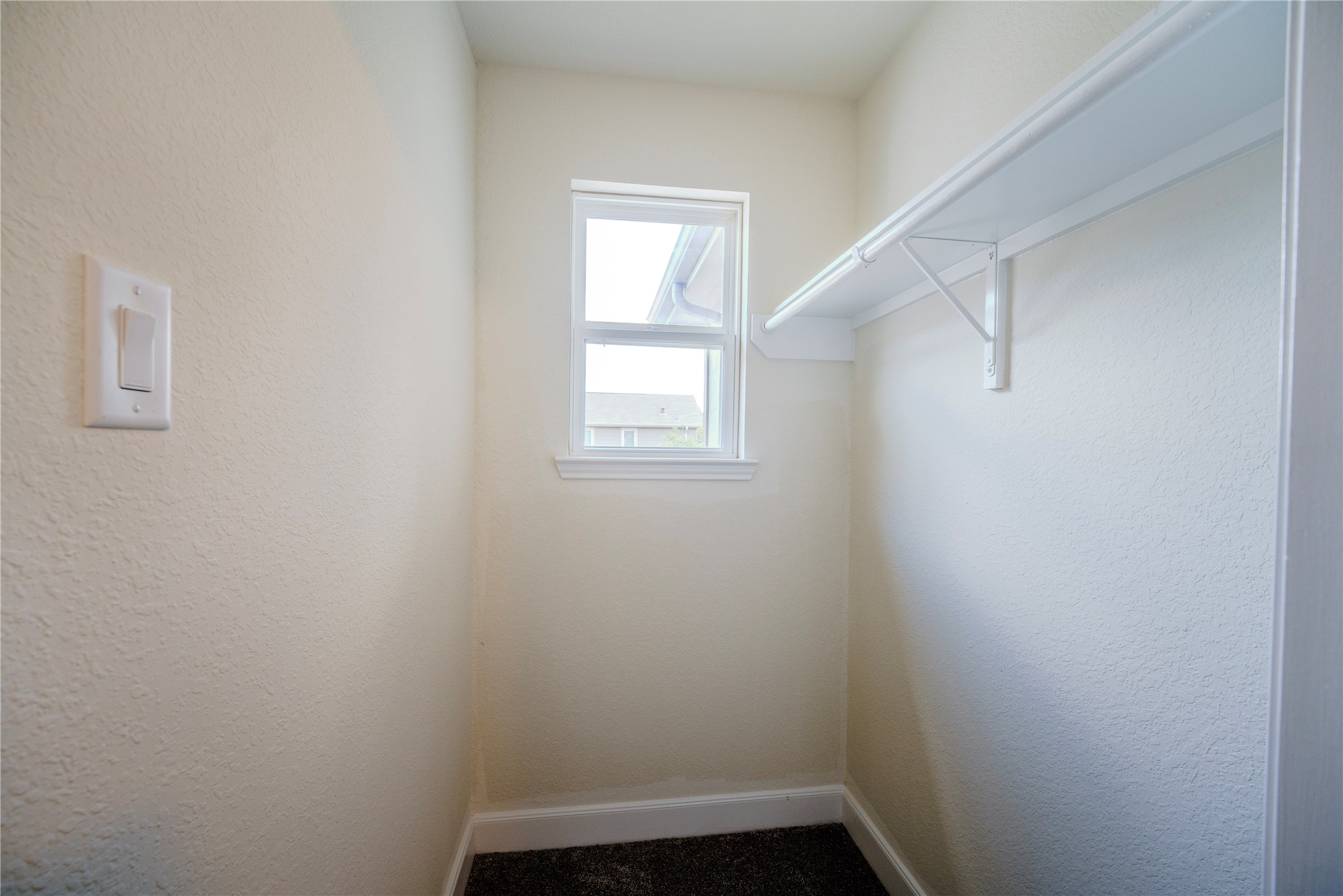 Closet of 1st bedroom