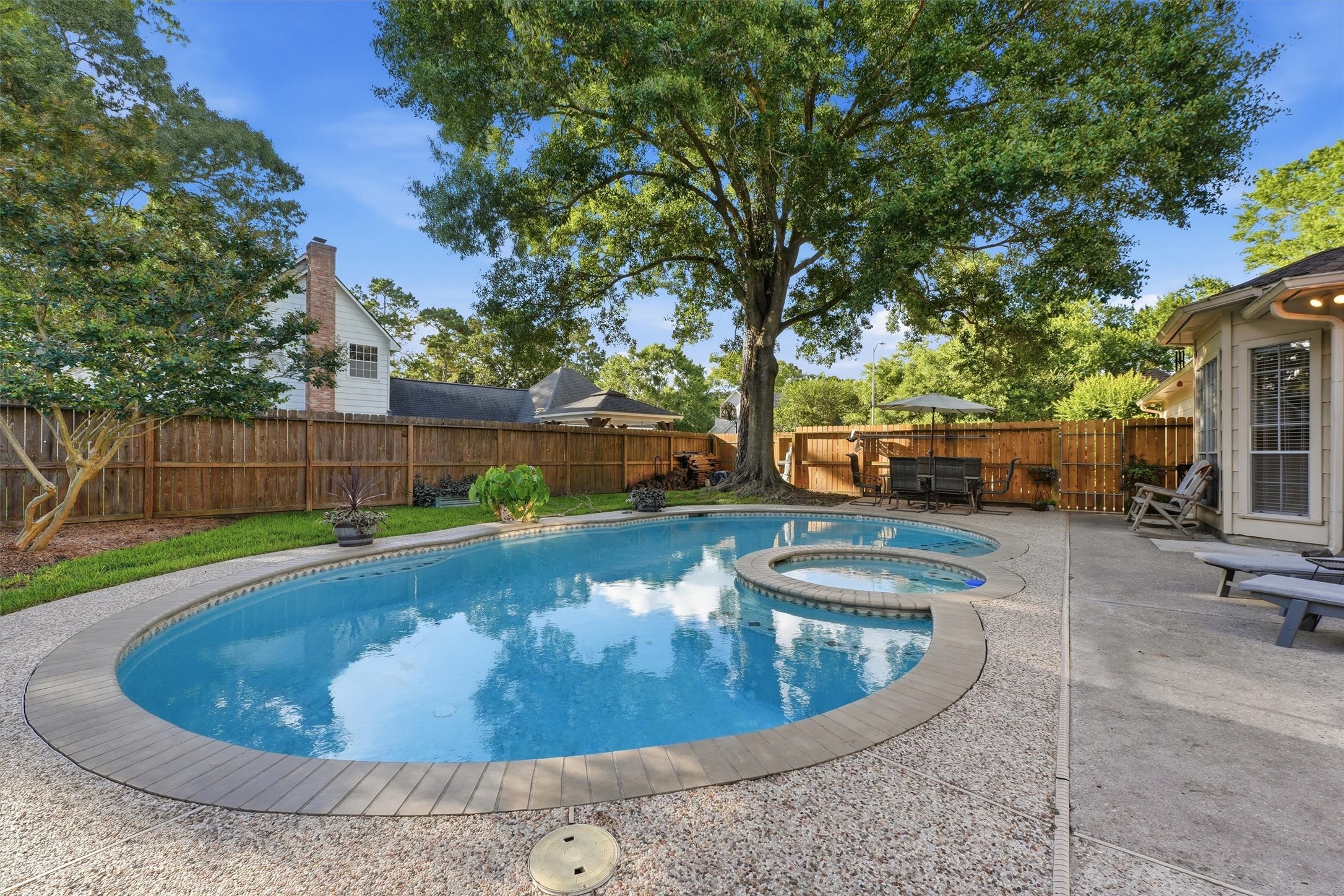 5819 Rocky Brook Drive, Houston, TX 77345
