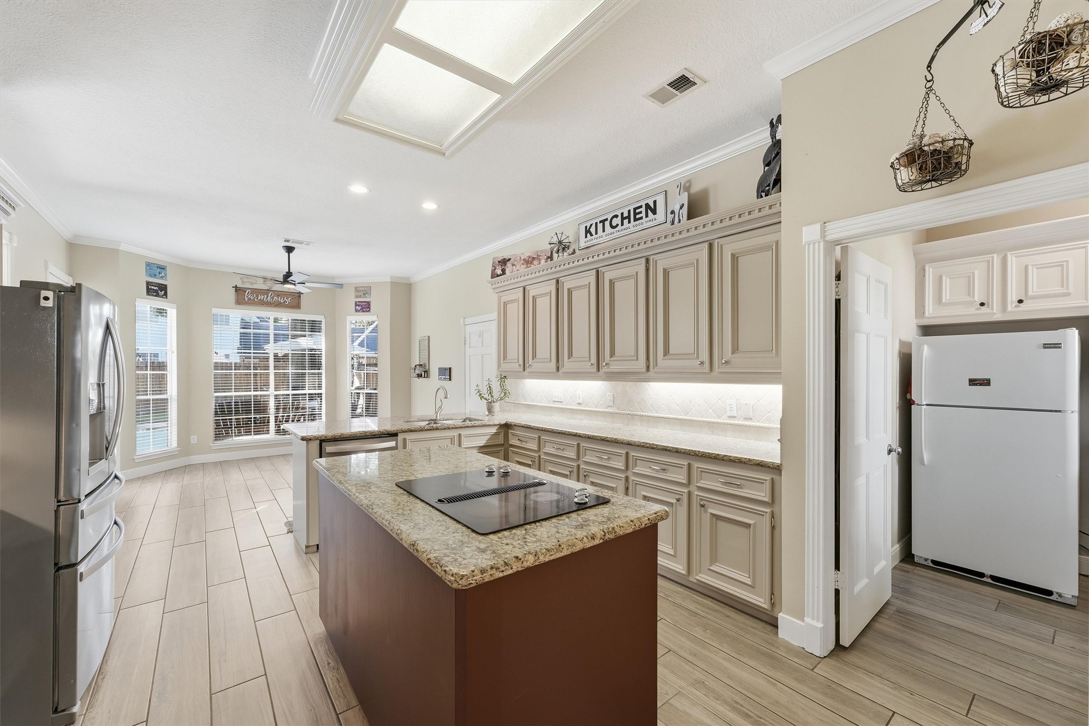 5819 Rocky Brook Drive, Houston, TX 77345