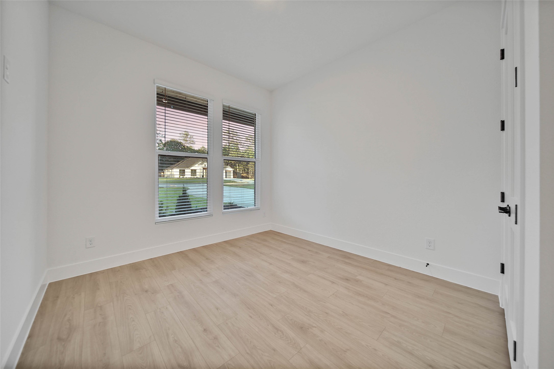 359 Louvenia Court, Pinehurst, TX 77362