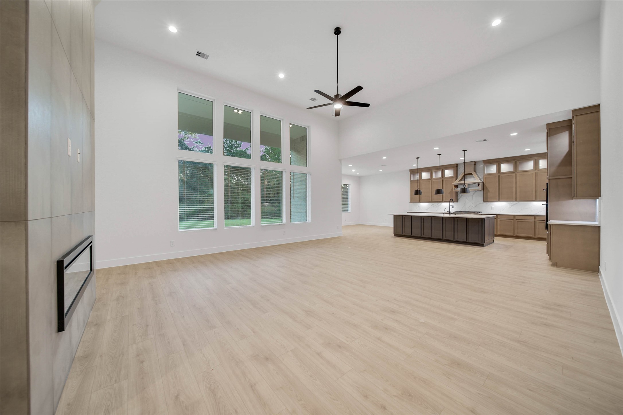 359 Louvenia Court, Pinehurst, TX 77362