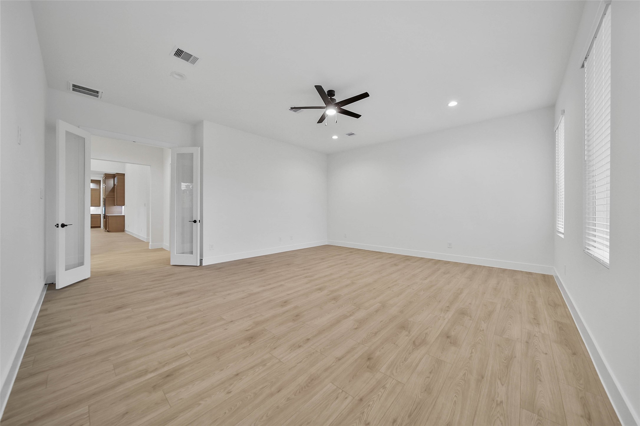 359 Louvenia Court, Pinehurst, TX 77362