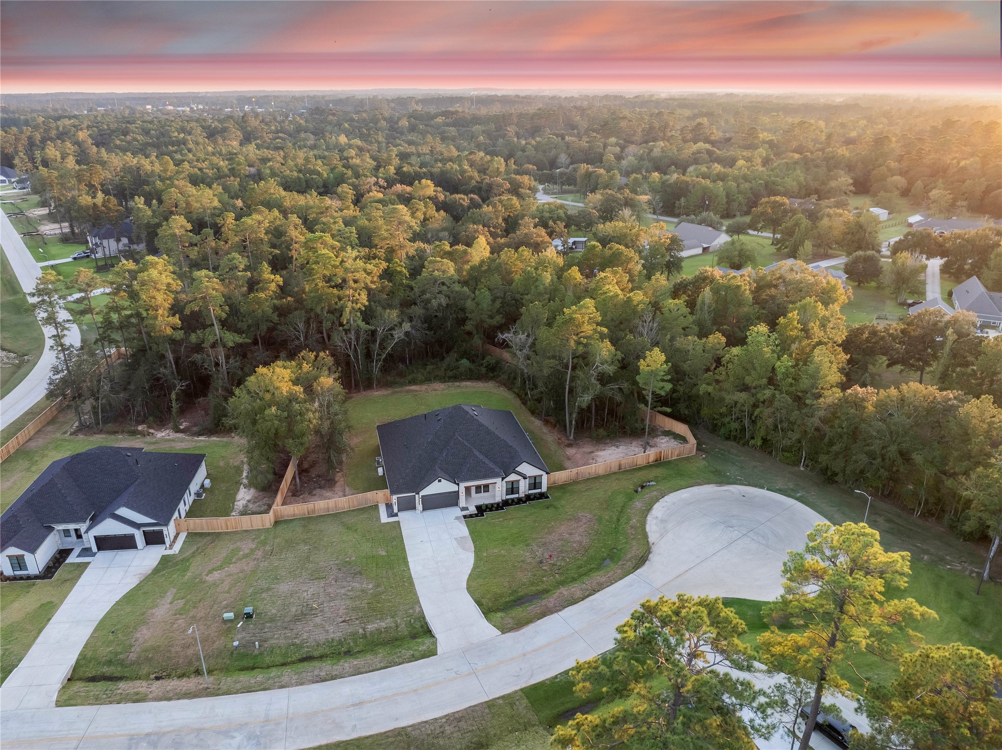 359 Louvenia Court, Pinehurst, TX 77362