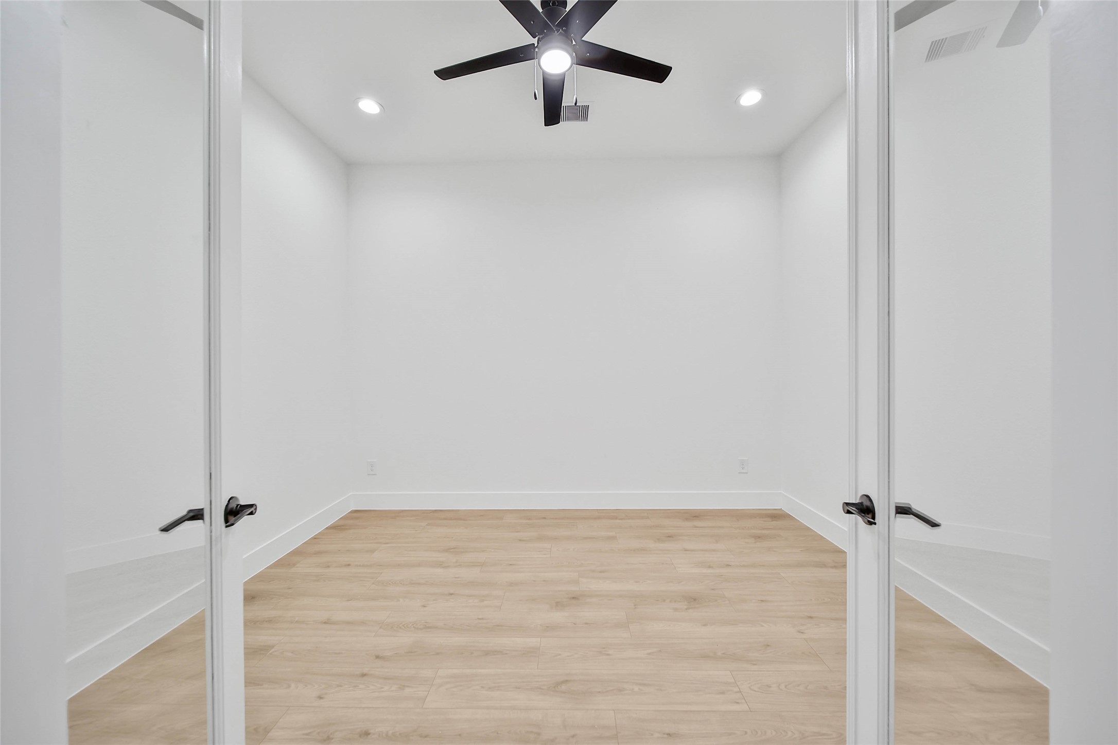 359 Louvenia Court, Pinehurst, TX 77362