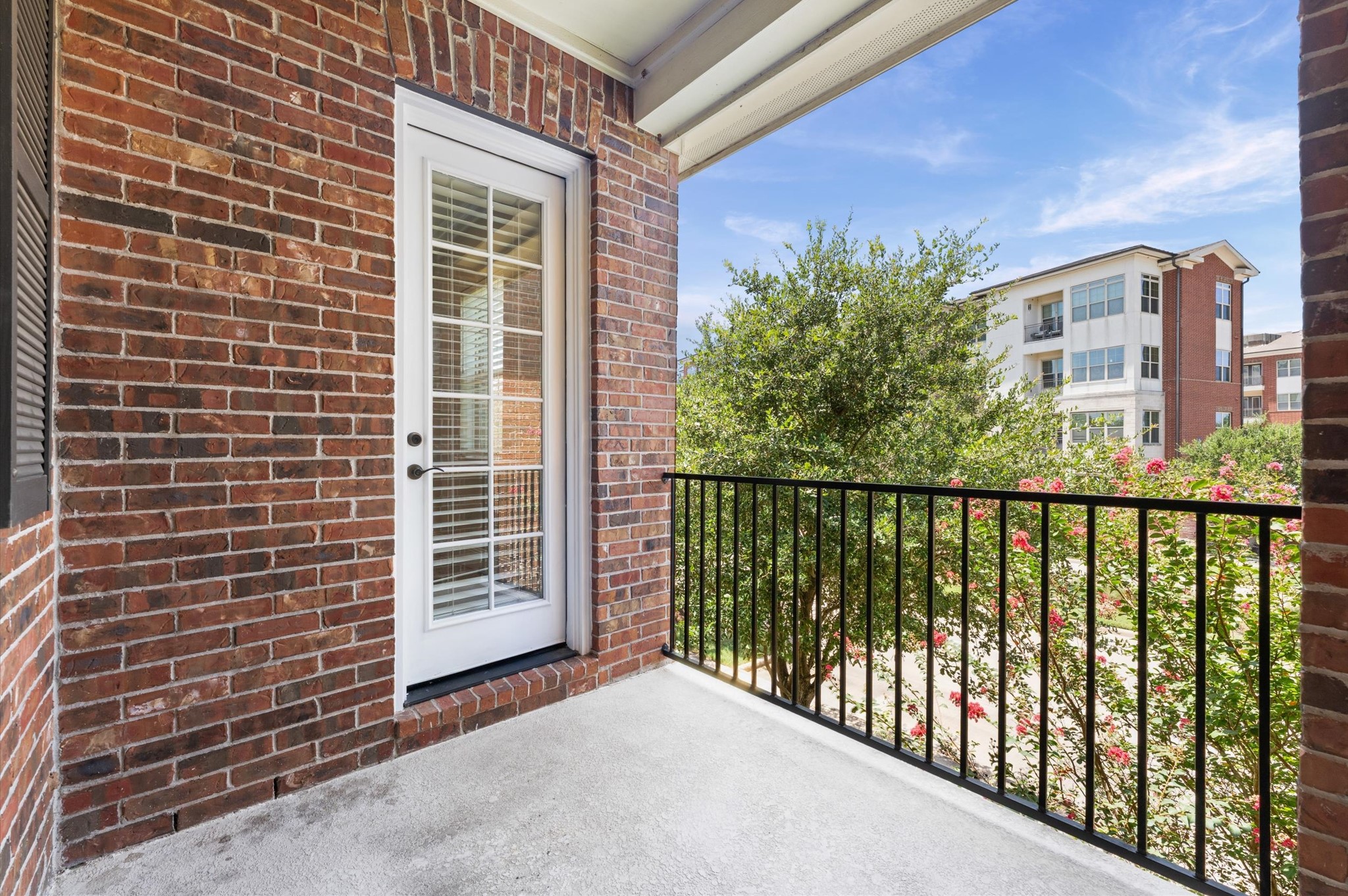 118 Stadium Drive, Sugar Land, TX 77498