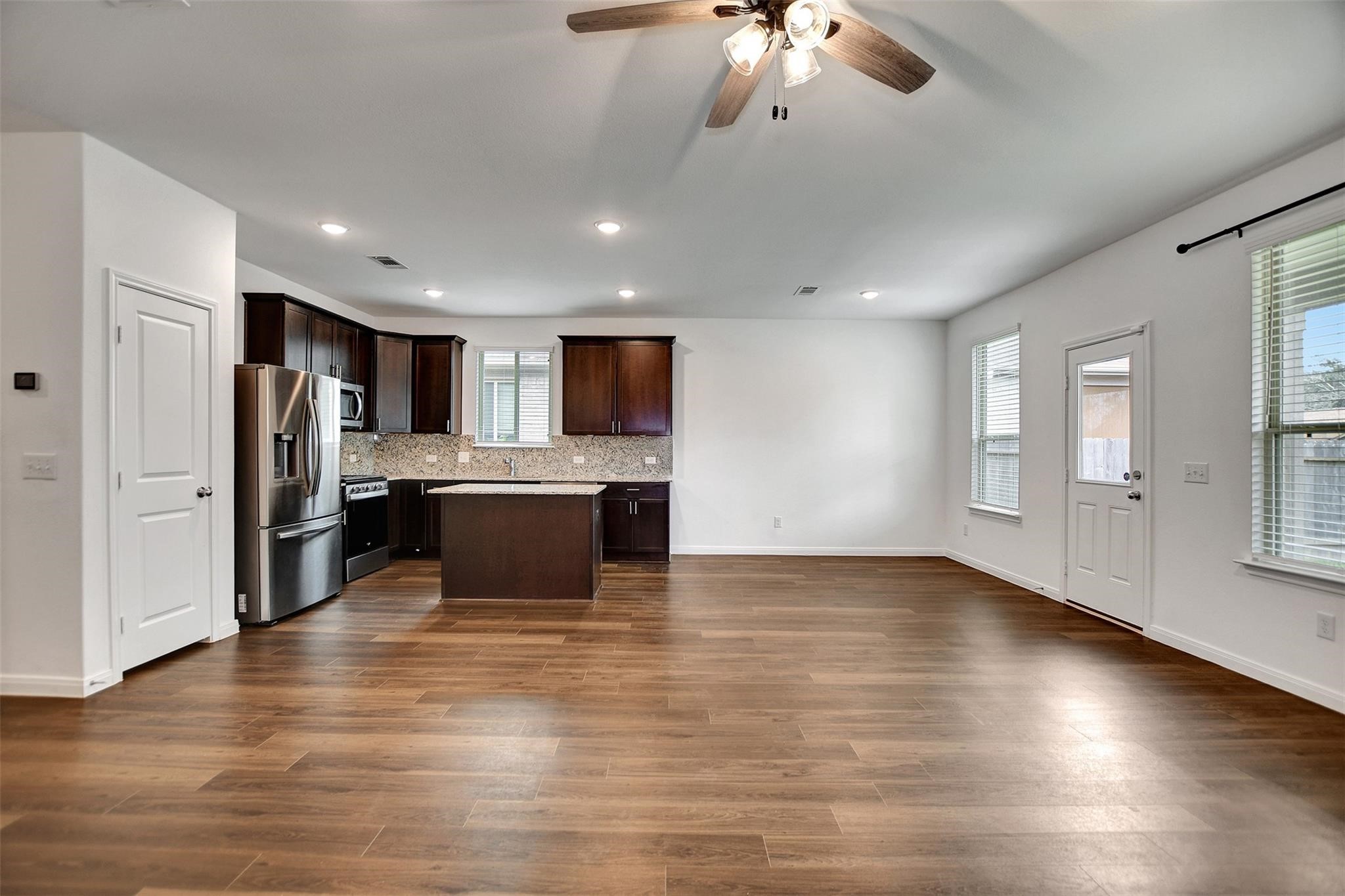 315 Appaloosa Drive, Alvin, TX 77511