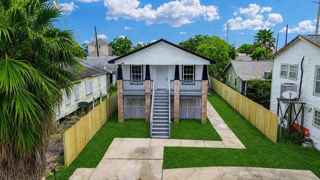 5306 Avenue M 1/2, Galveston, TX 77551
