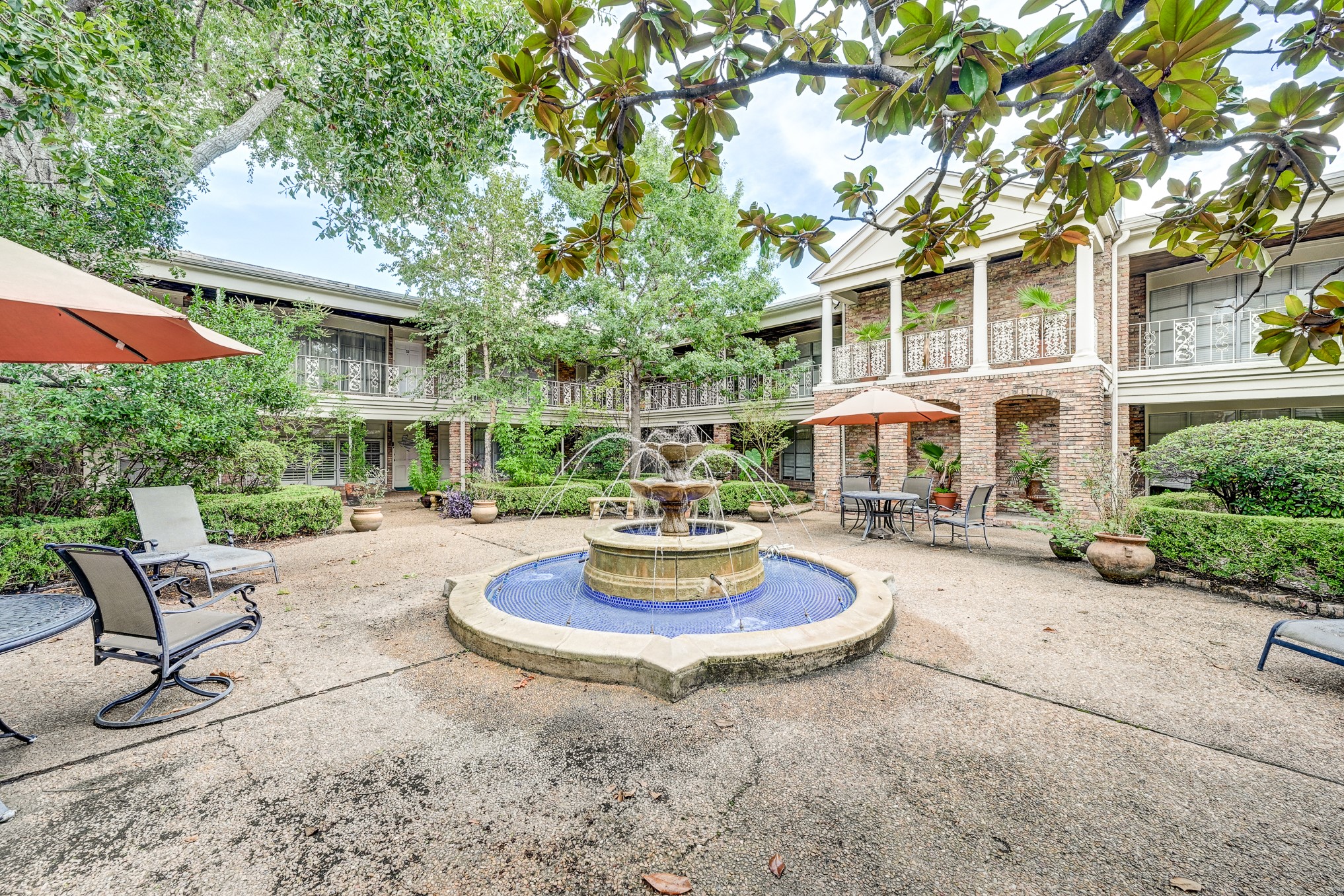 2727 Briarhurst Drive, #25, Houston, TX 77057