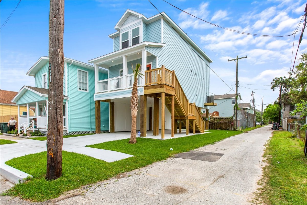 3211 Avenue K, Galveston, TX 77550