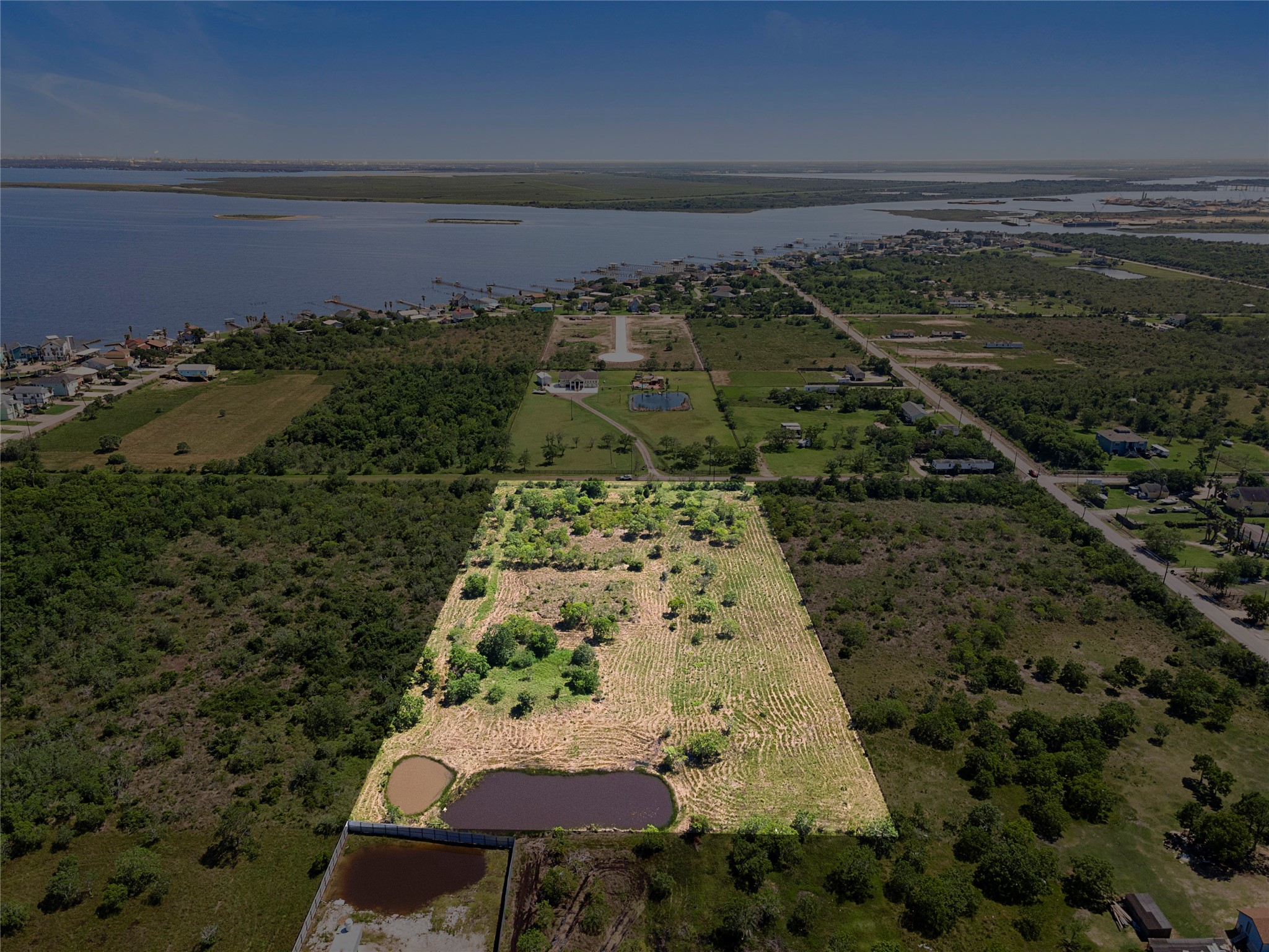 2360 Avenue L, San Leon, TX 77539 2360 Avenue L, San Leon, TX 77539