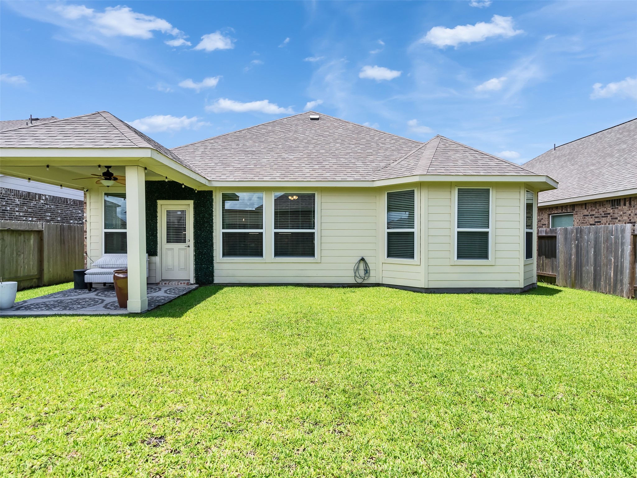 10809 Mendel Terrace Drive, Rosharon, TX 77583