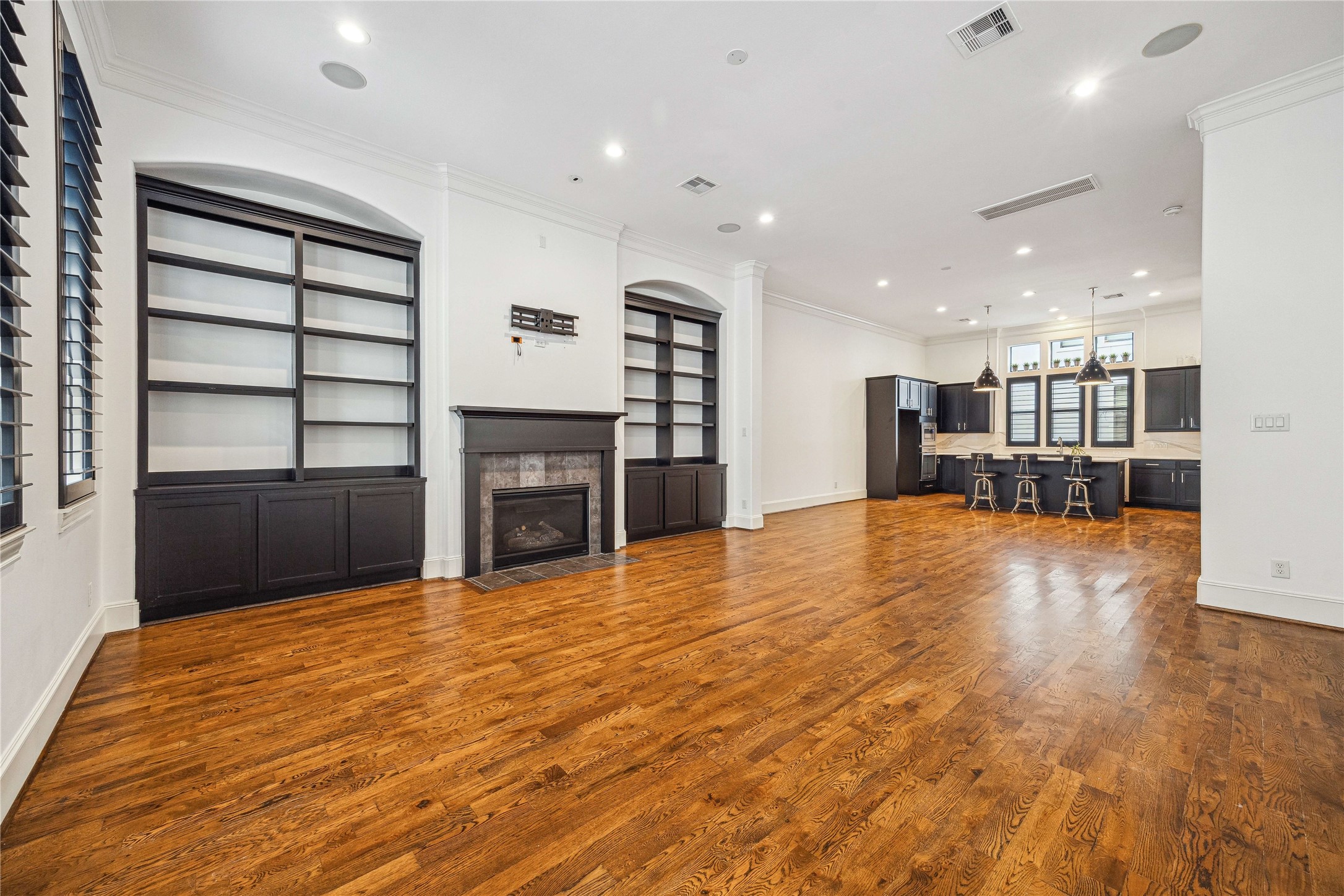 1839 Dart Street, Houston, TX 77007