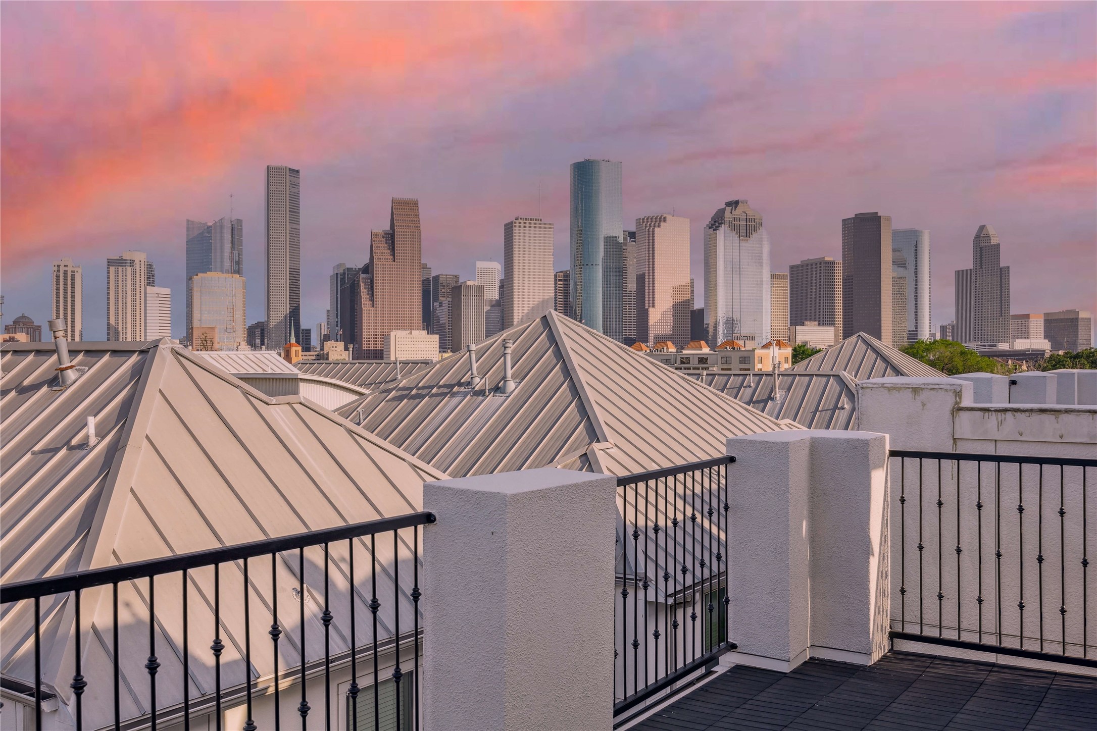 1839 Dart Street, Houston, TX 77007