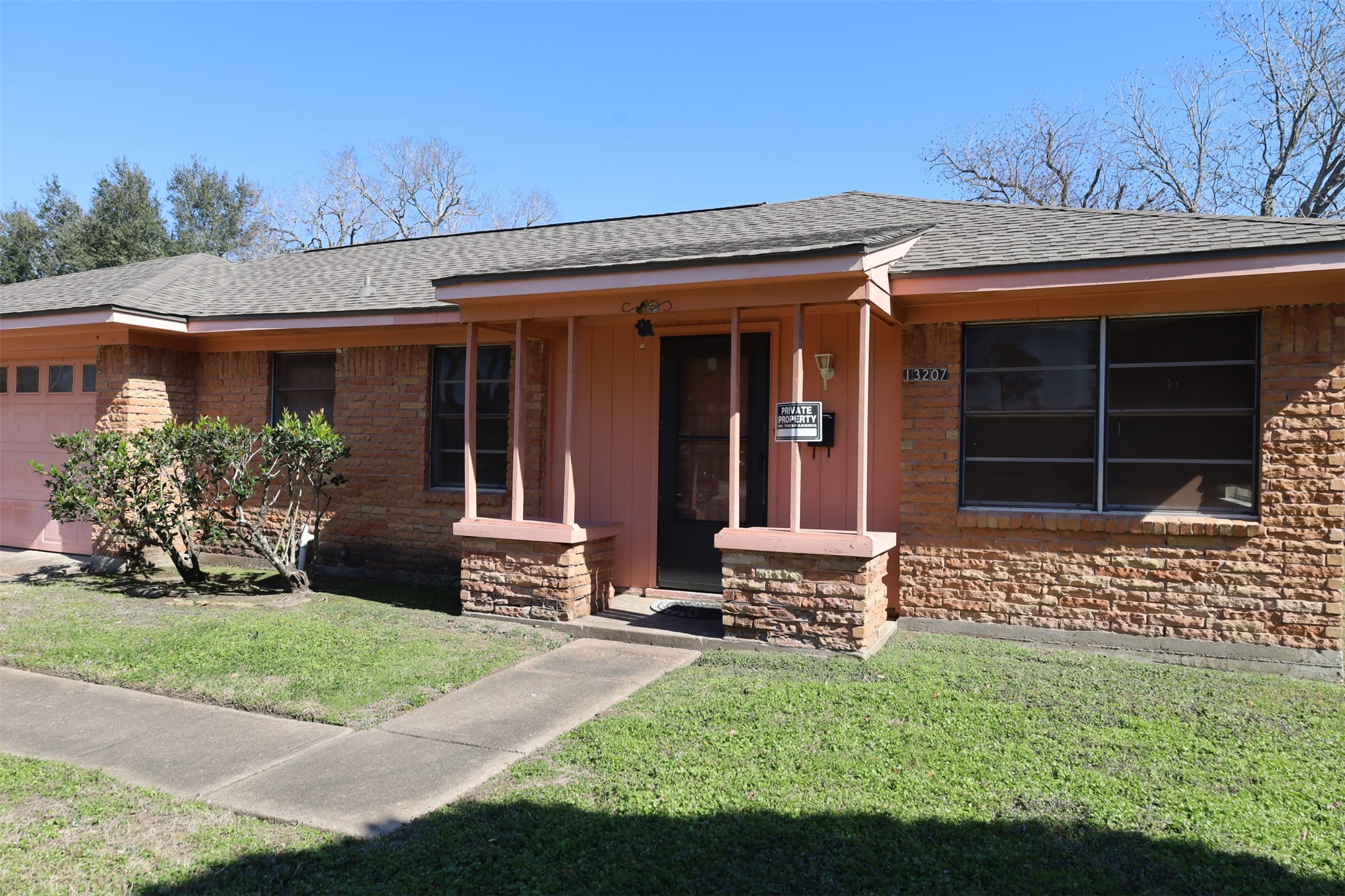 13207 Santa Teresa Road, Houston, TX 77045